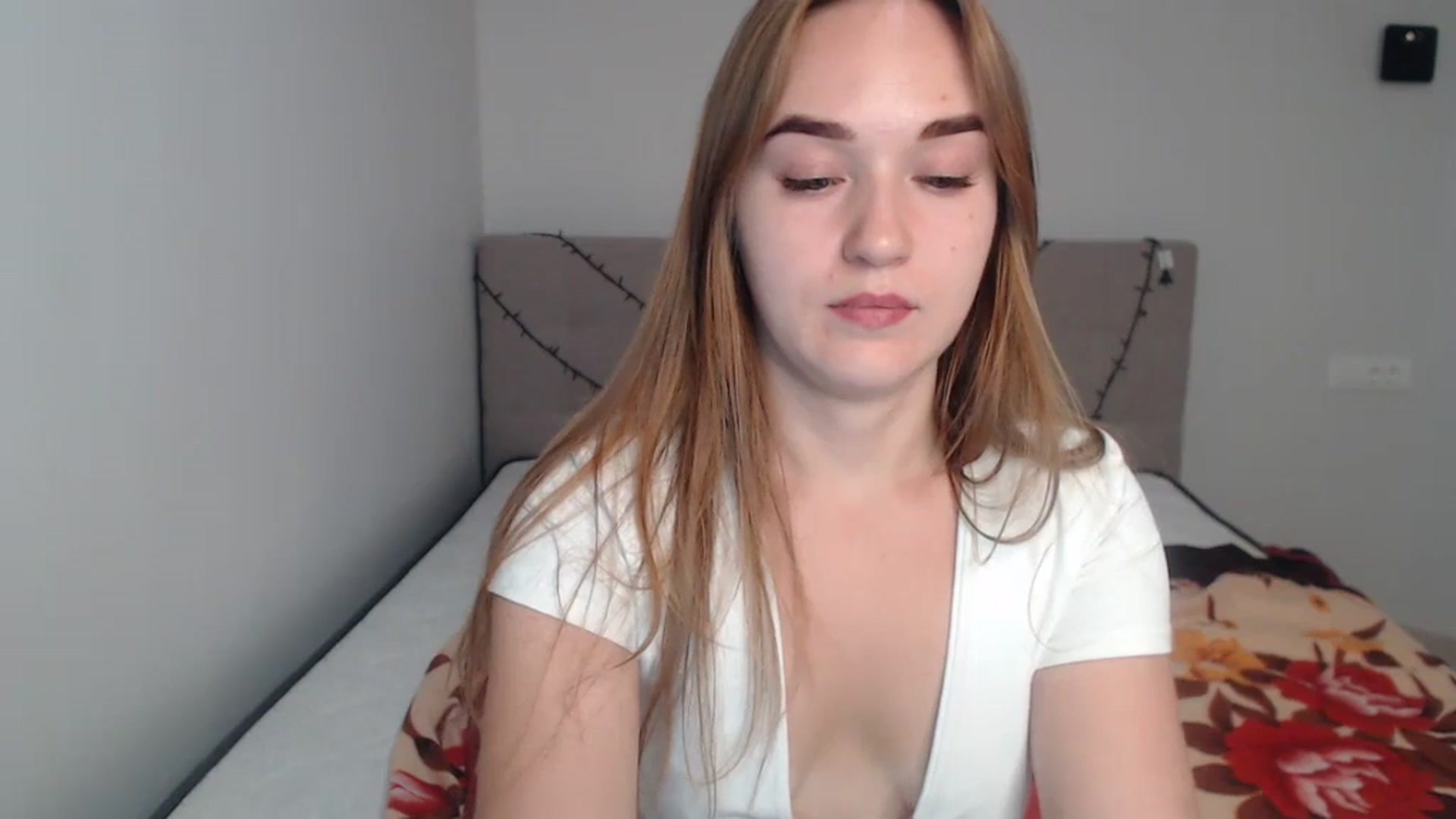 Gallery image thumbnail from samantamoons's myfreecams stream on, 08/04/2024, 19:19 image 17 of 20