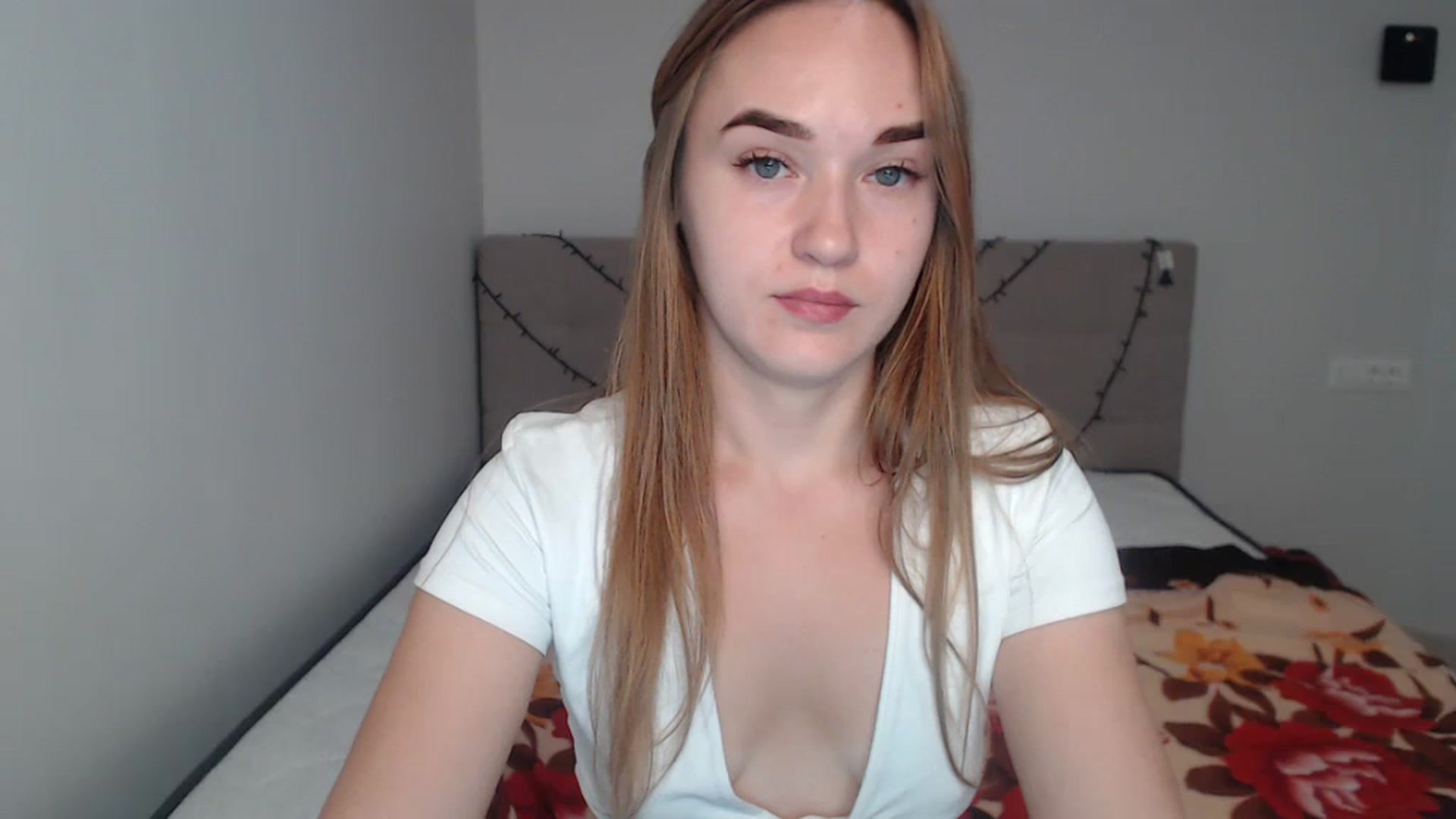 Gallery image thumbnail from samantamoons's myfreecams stream on, 08/04/2024, 20:22 image 2 of 20