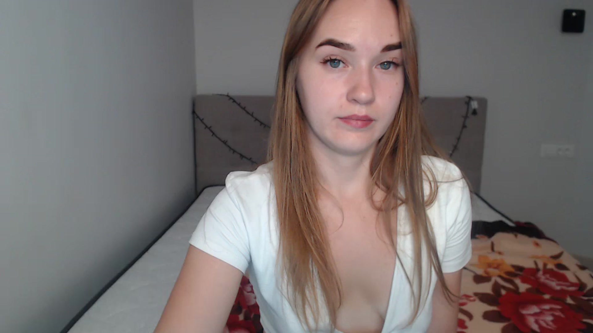 Gallery image thumbnail from samantamoons's myfreecams stream on, 08/04/2024, 20:22 image 17 of 20