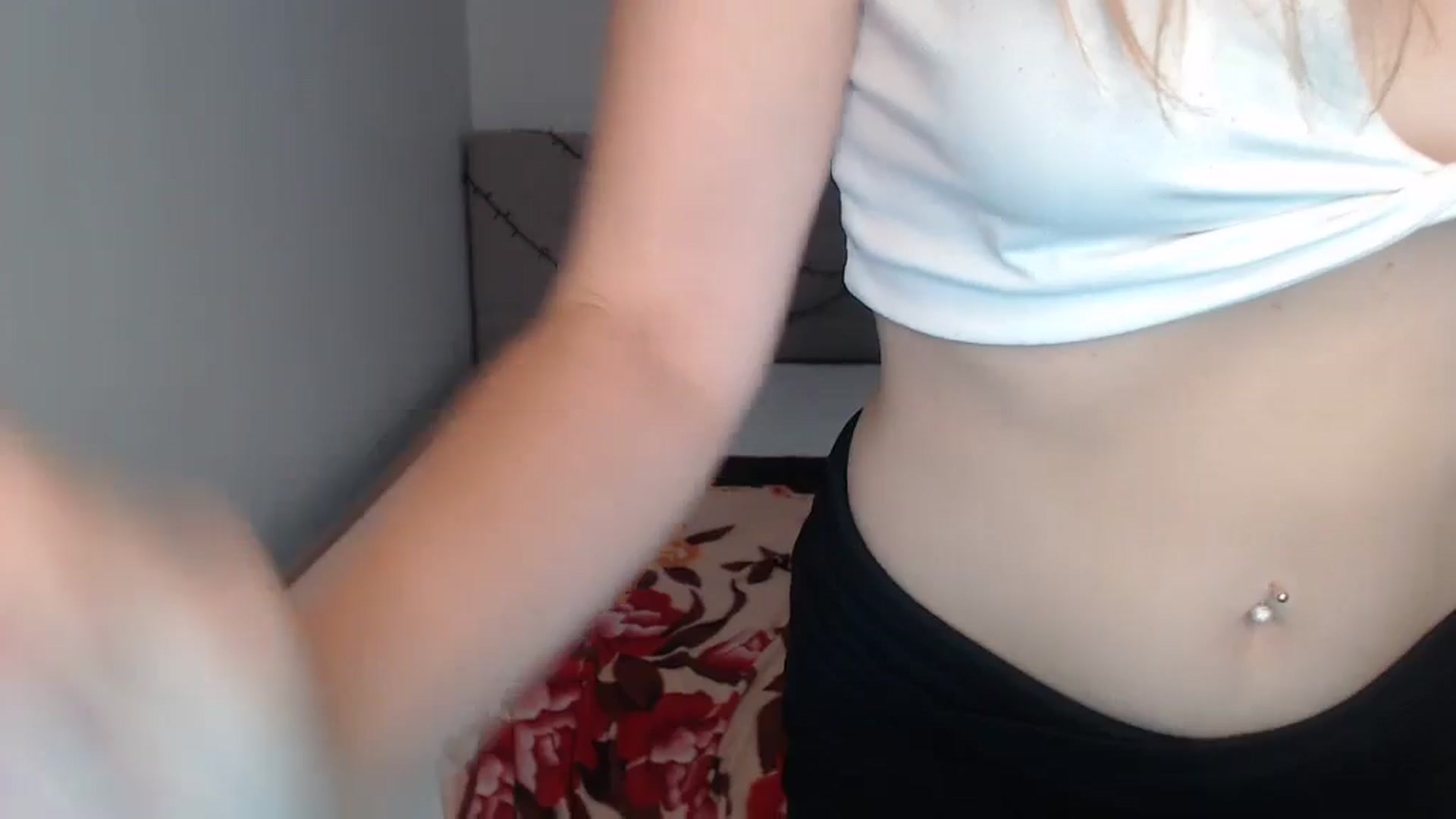 Gallery image thumbnail from samantamoons's myfreecams stream on, 08/04/2024, 20:22 image 20 of 20