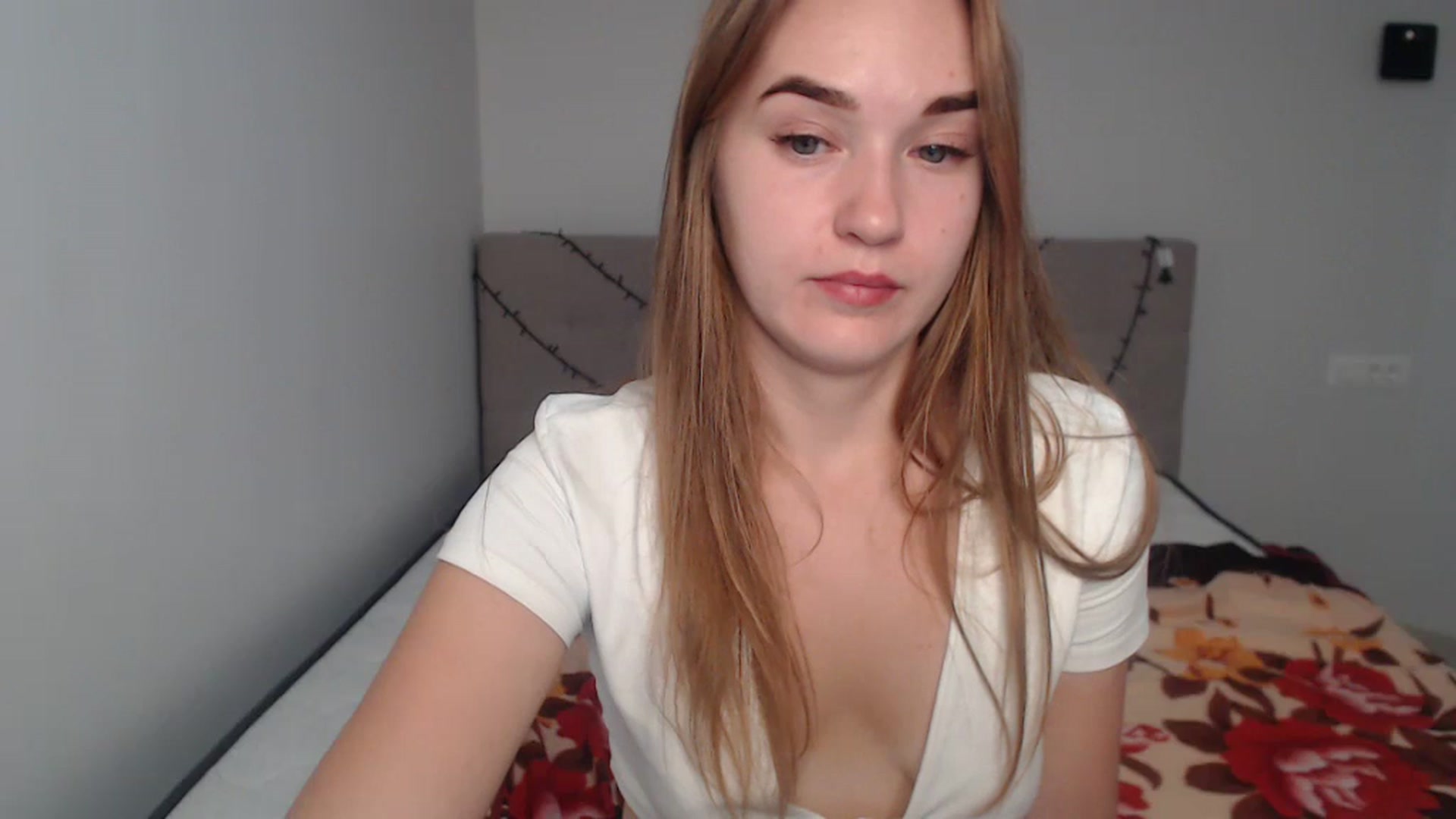 Gallery image thumbnail from samantamoons's myfreecams stream on, 08/04/2024, 20:22 image 15 of 20