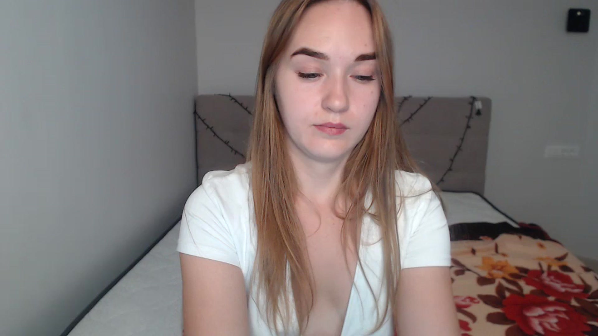 Gallery image thumbnail from samantamoons's myfreecams stream on, 08/04/2024, 20:22 image 19 of 20