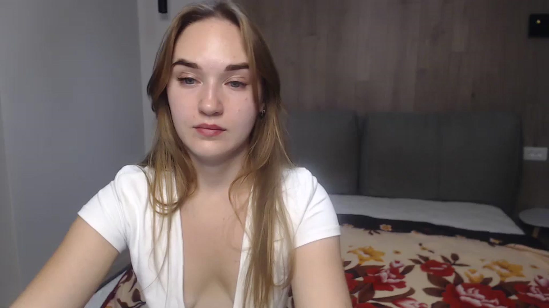 Gallery image thumbnail from samantamoons's myfreecams stream on, 08/05/2024, 20:32 image 19 of 20