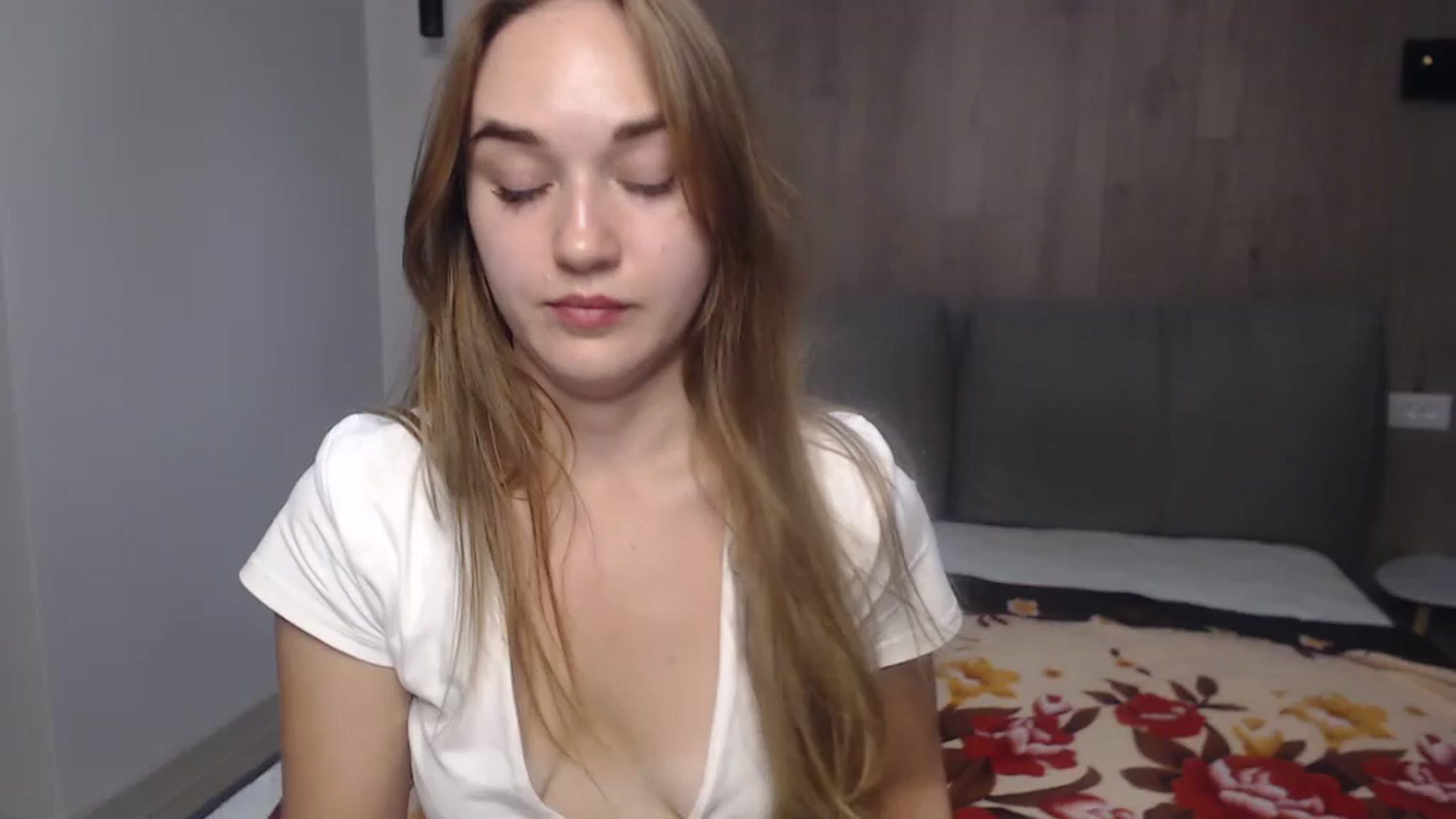 Gallery image thumbnail from samantamoons's myfreecams stream on, 08/05/2024, 20:45 image 15 of 20