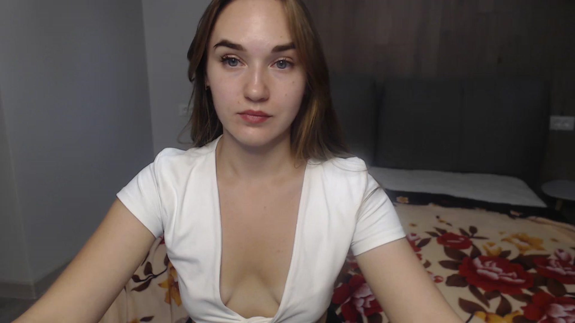Gallery image thumbnail from samantamoons's myfreecams stream on, 08/05/2024, 21:08 image 3 of 20