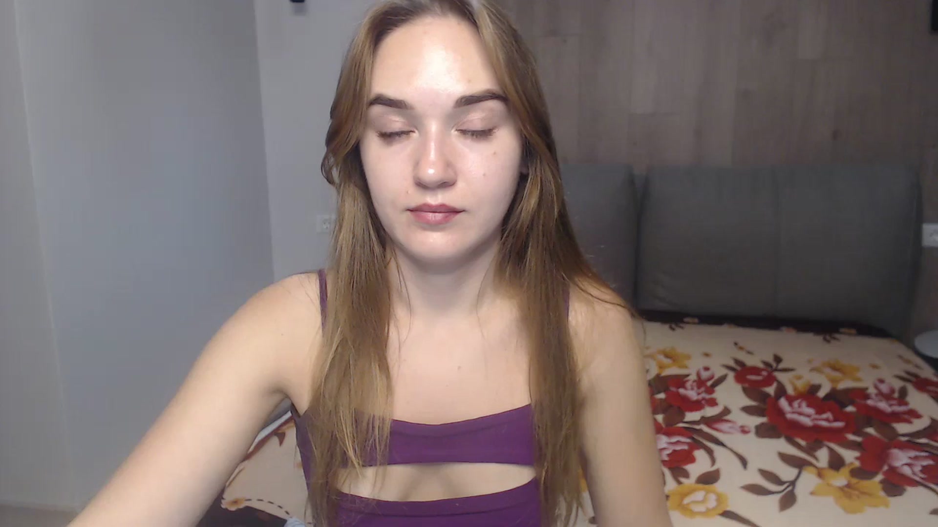Gallery image thumbnail from samantamoons's myfreecams stream on, 08/05/2024, 23:18 image 18 of 20