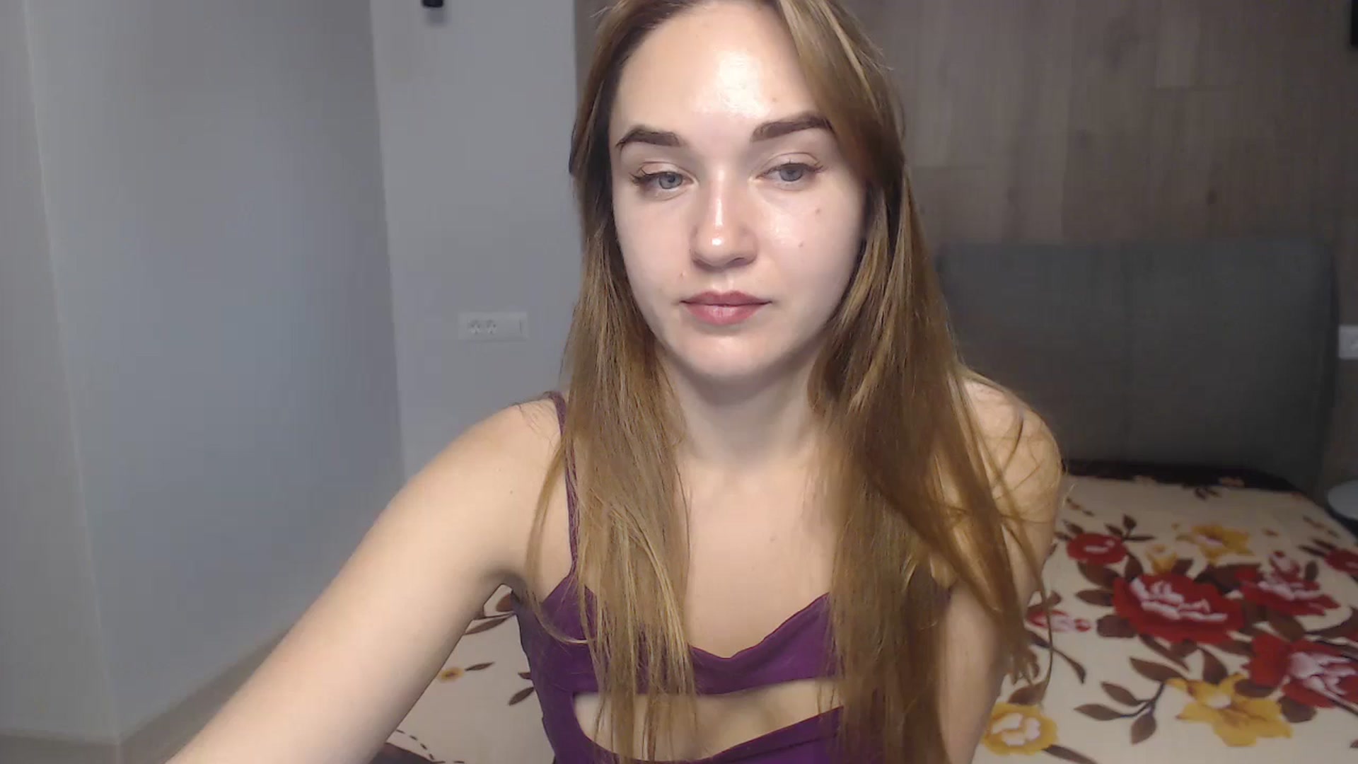 Gallery image thumbnail from samantamoons's myfreecams stream on, 08/05/2024, 23:55 image 15 of 20