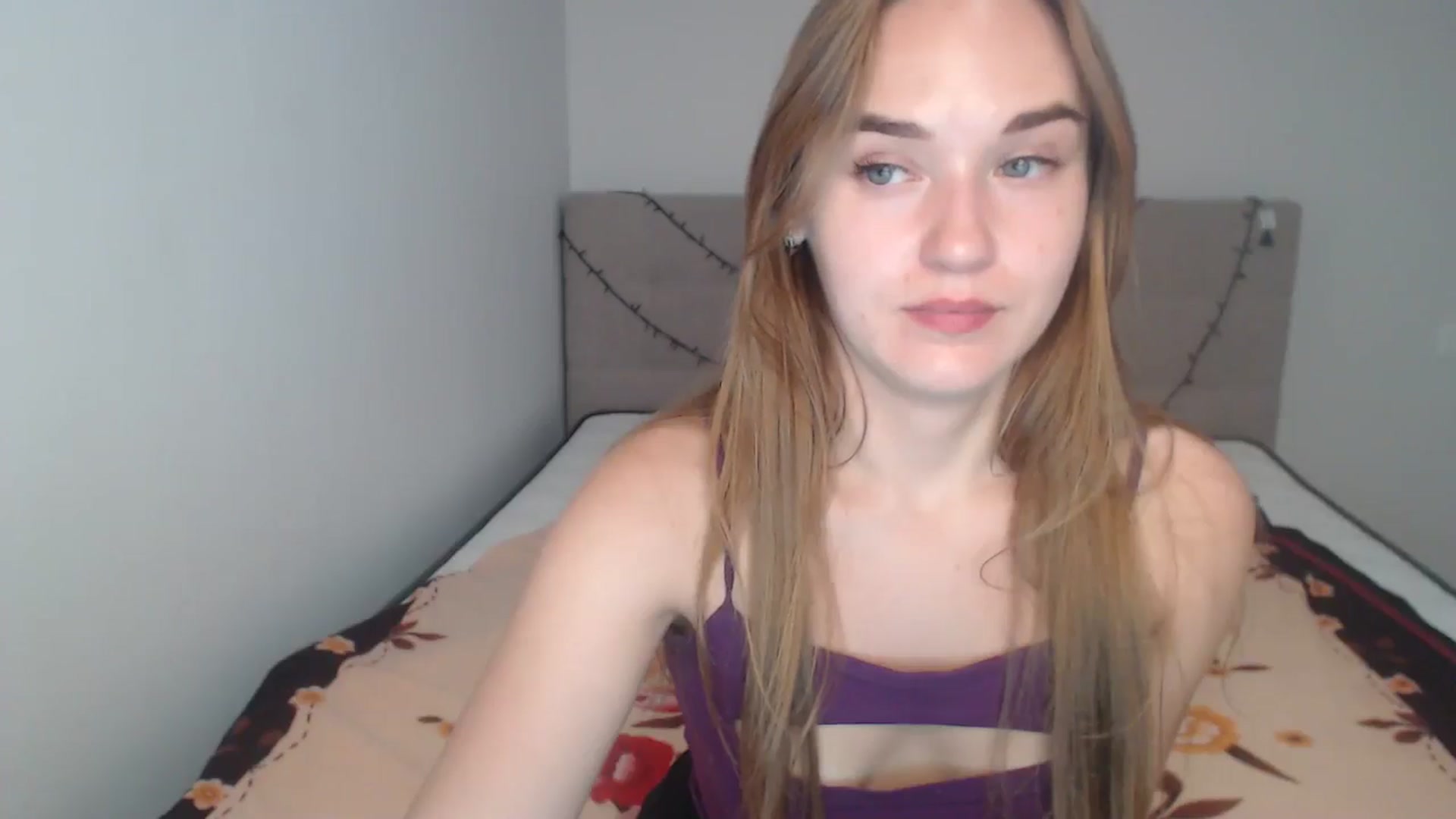 Gallery image thumbnail from samantamoons's myfreecams stream on, 08/07/2024, 20:51 image 11 of 20