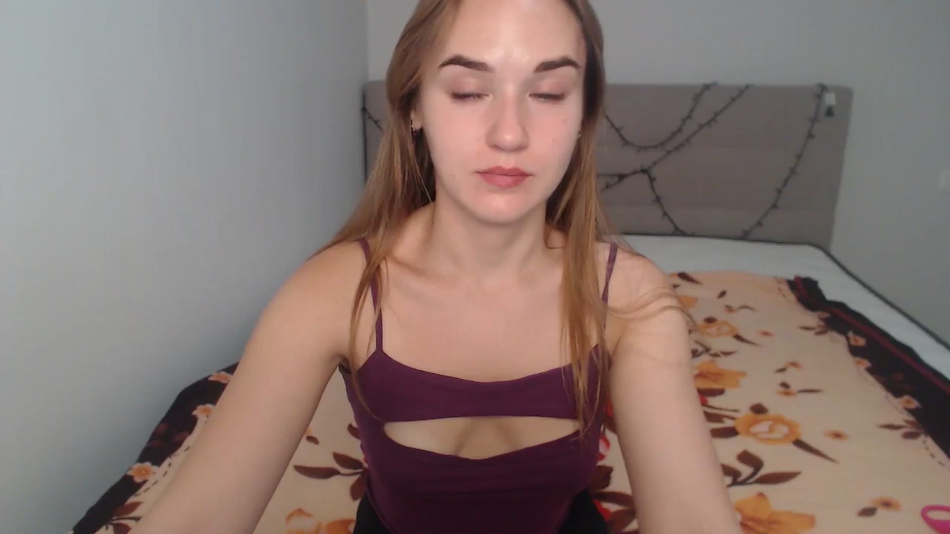 Gallery image thumbnail from samantamoons's myfreecams stream on, 08/07/2024, 21:29 image 4 of 20