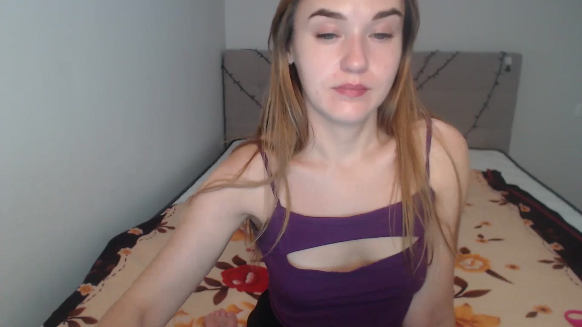 Gallery image thumbnail from samantamoons's myfreecams stream on, 08/07/2024, 21:29 image 13 of 20