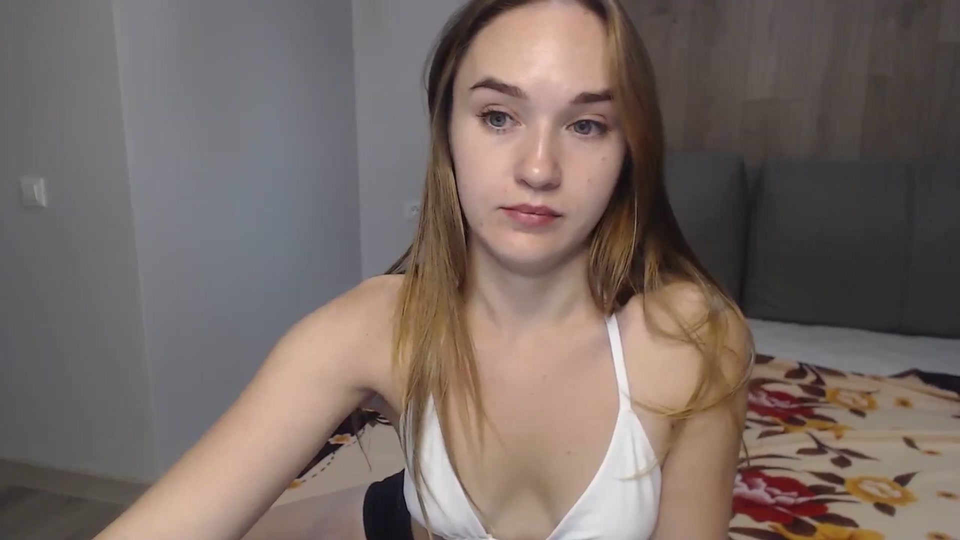 Gallery image thumbnail from samantamoons's myfreecams stream on, 08/12/2024, 21:01 image 17 of 20