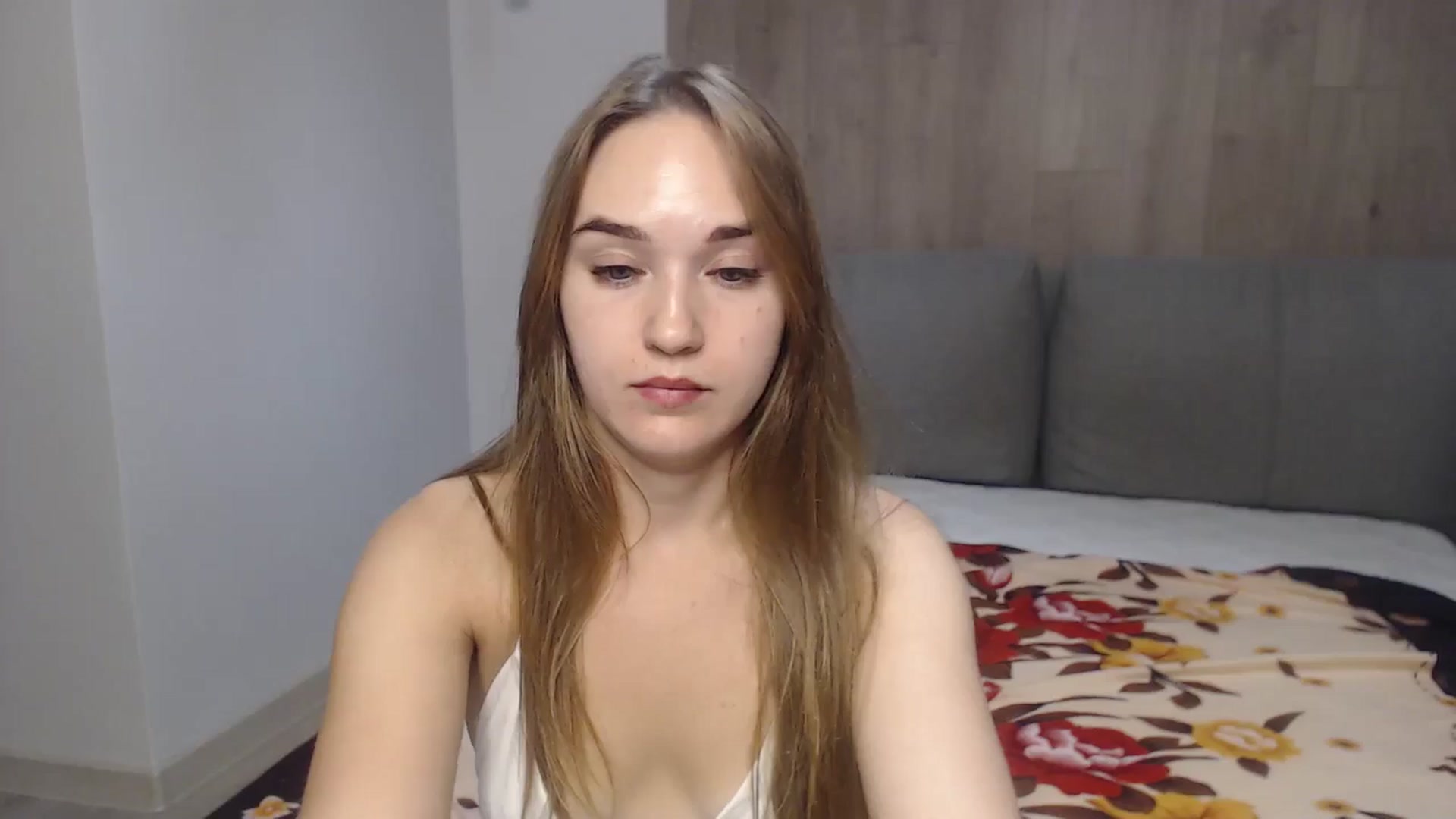 Gallery image thumbnail from samantamoons's myfreecams stream on, 08/12/2024, 22:34 image 13 of 20