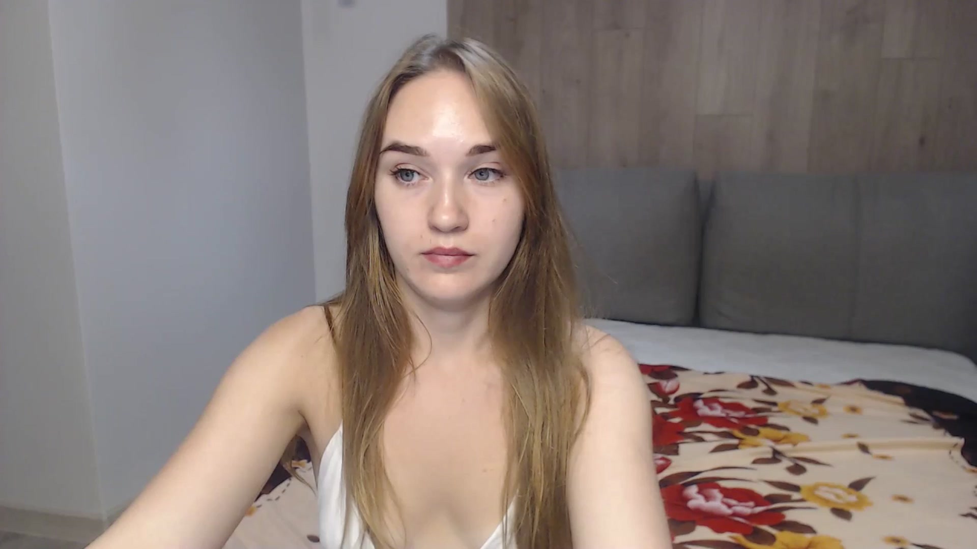 Gallery image thumbnail from samantamoons's myfreecams stream on, 08/12/2024, 22:34 image 15 of 20