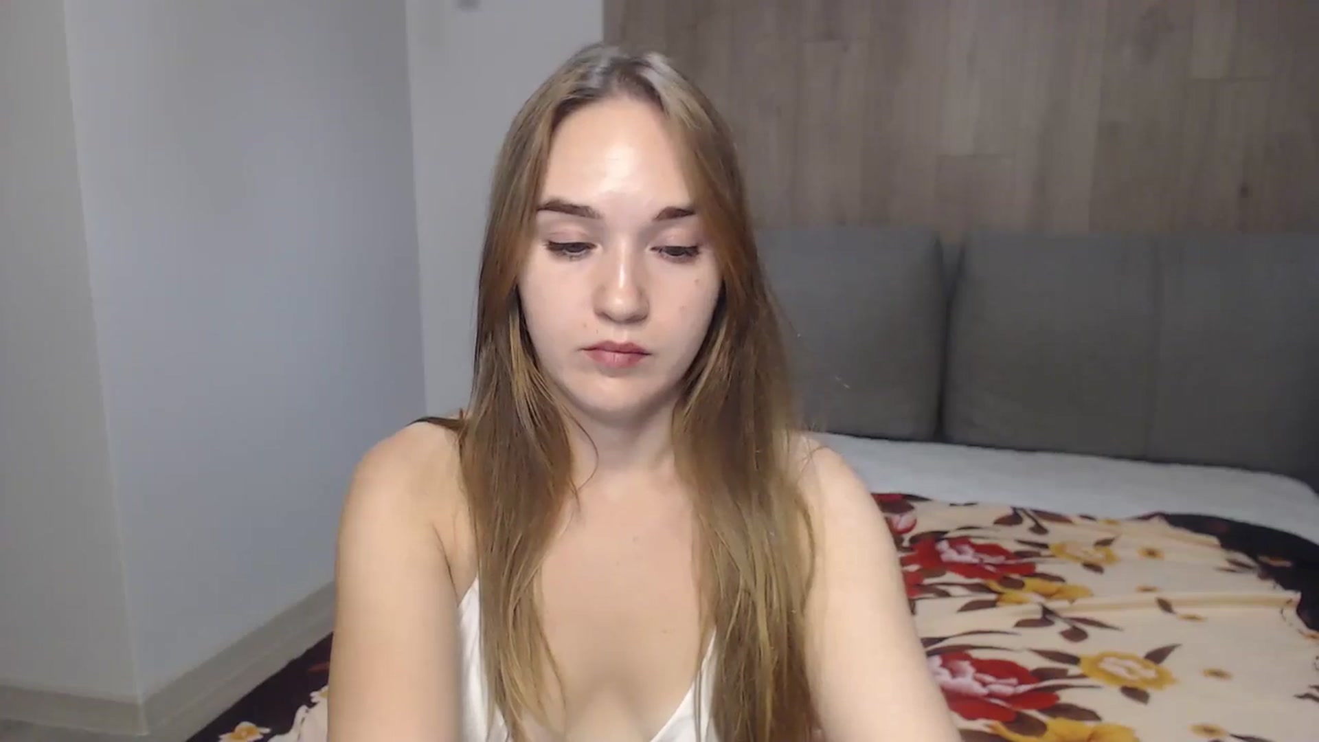 Gallery image thumbnail from samantamoons's myfreecams stream on, 08/12/2024, 22:34 image 7 of 20