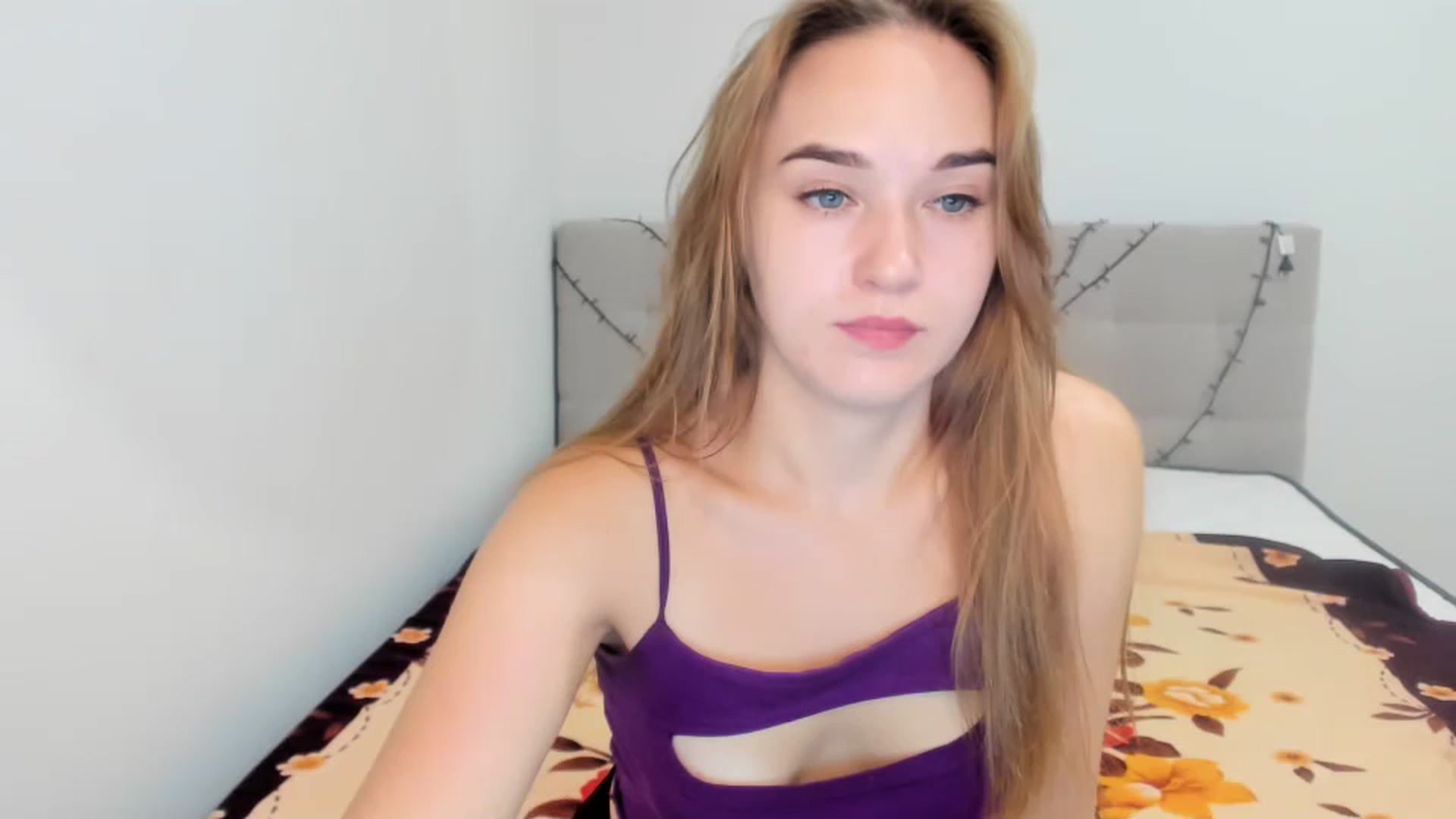 Gallery image thumbnail from samantamoons's myfreecams stream on, 08/13/2024, 09:27 image 1 of 20