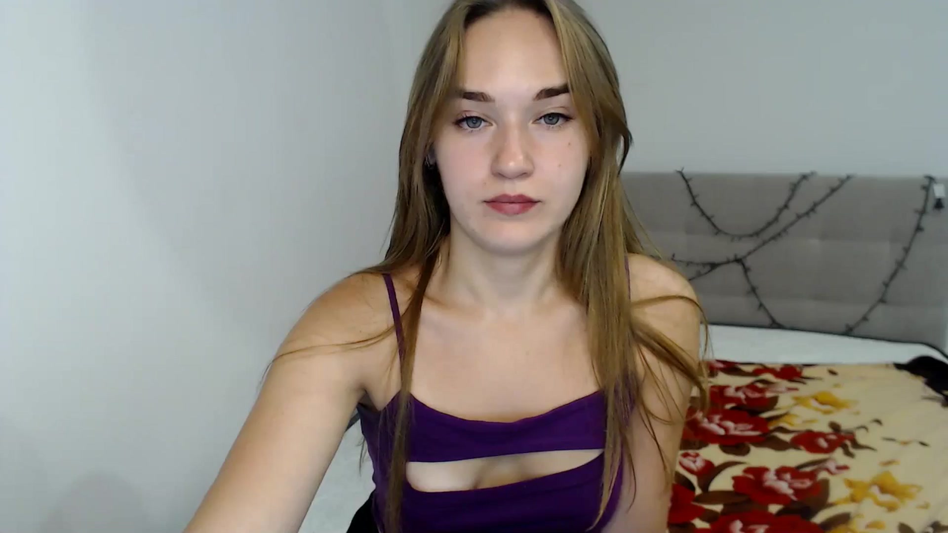 Gallery image thumbnail from samantamoons's myfreecams stream on, 08/15/2024, 22:24 image 11 of 20