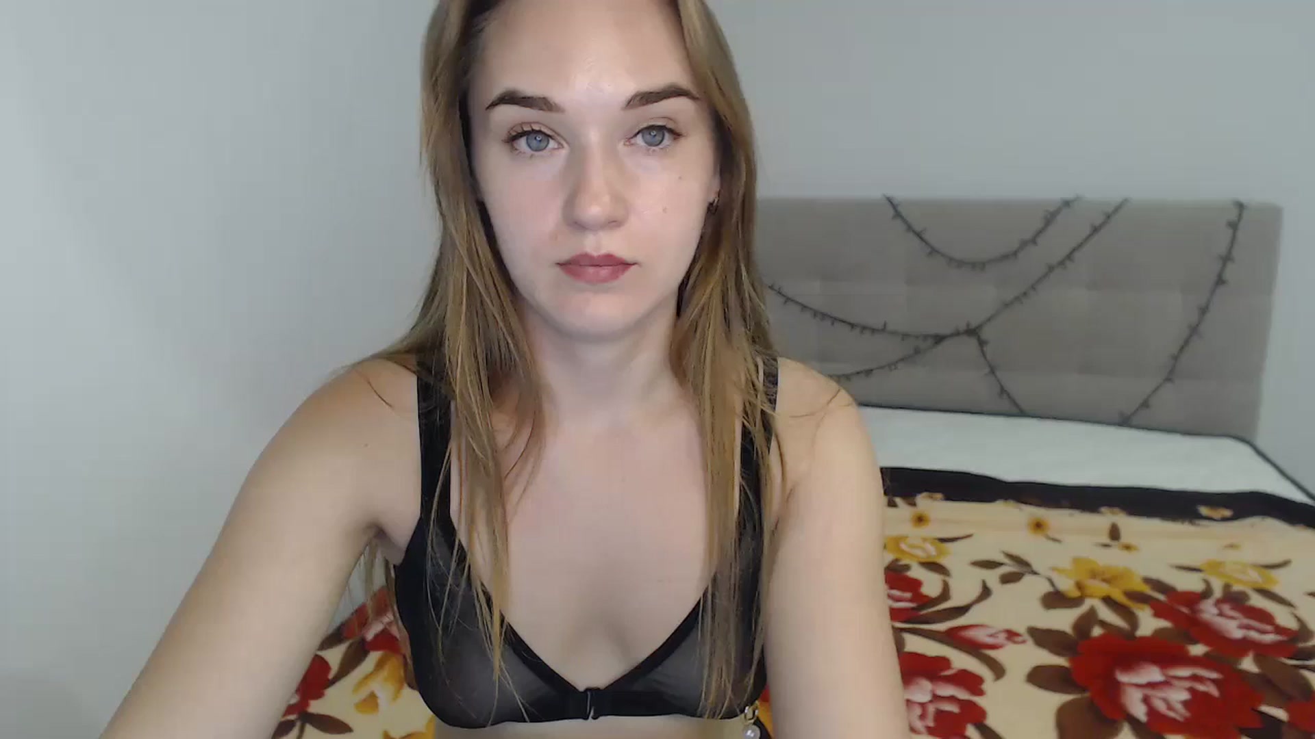 Gallery image thumbnail from samantamoons's myfreecams stream on, 08/17/2024, 20:19 image 8 of 20