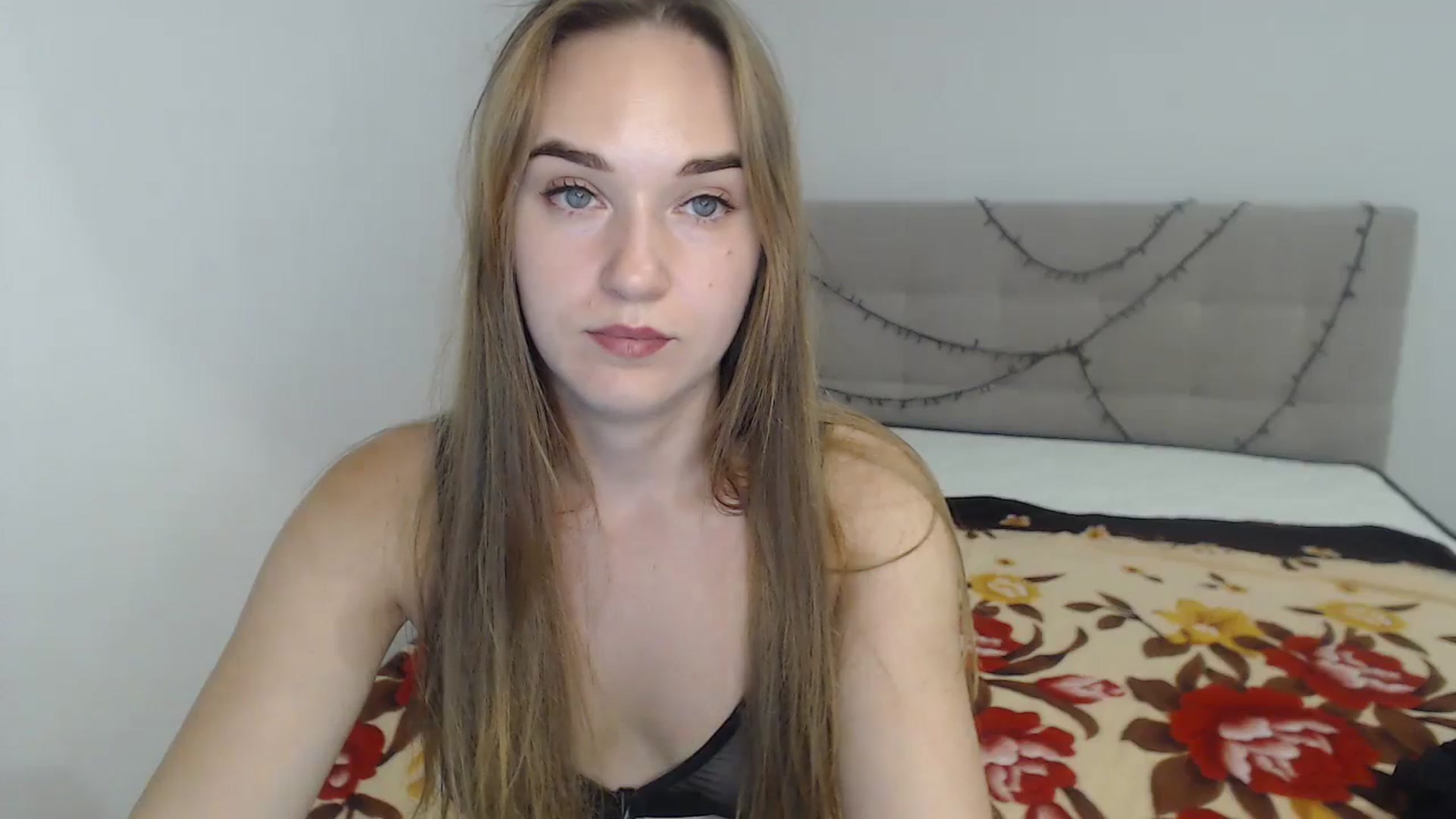 Gallery image thumbnail from samantamoons's myfreecams stream on, 08/17/2024, 21:03 image 7 of 20