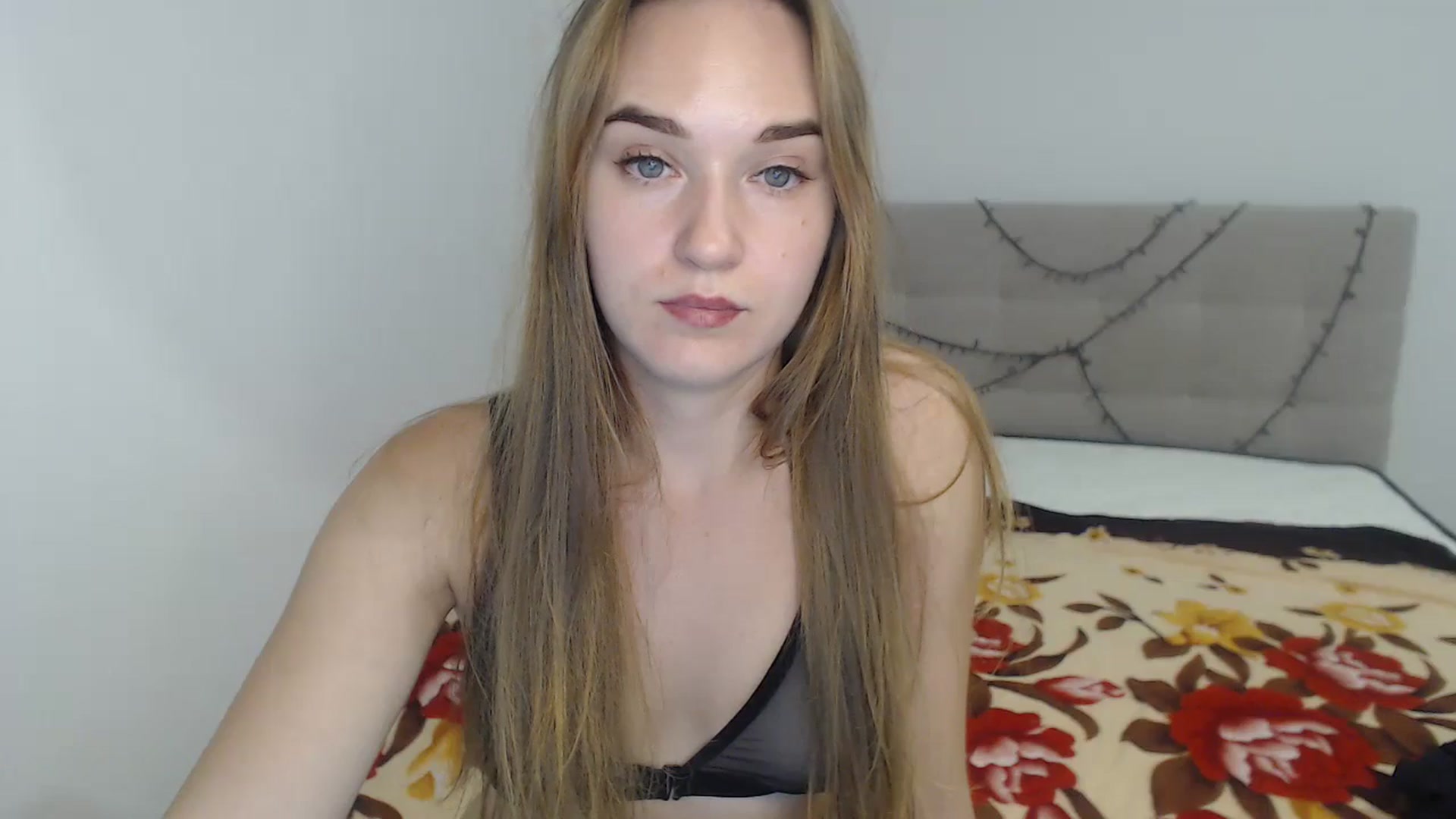 Gallery image thumbnail from samantamoons's myfreecams stream on, 08/17/2024, 21:03 image 2 of 20