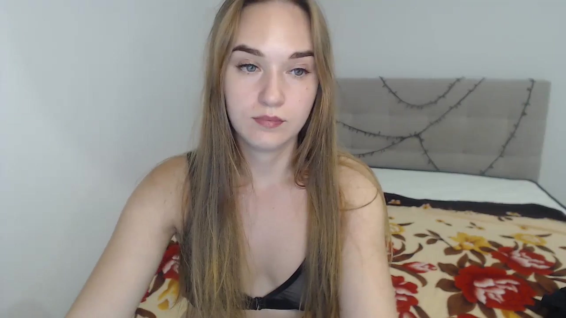 Gallery image thumbnail from samantamoons's myfreecams stream on, 08/17/2024, 21:03 image 3 of 20