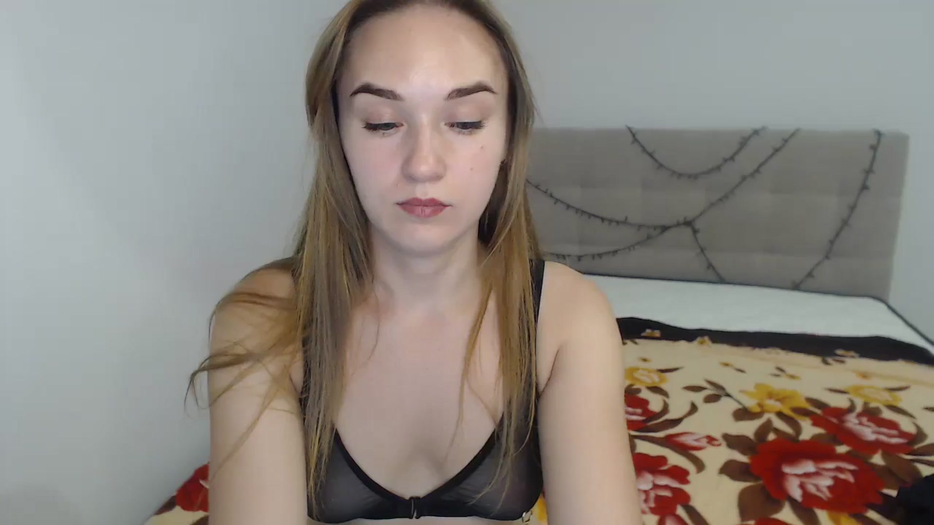 Gallery image thumbnail from samantamoons's myfreecams stream on, 08/17/2024, 21:03 image 15 of 20