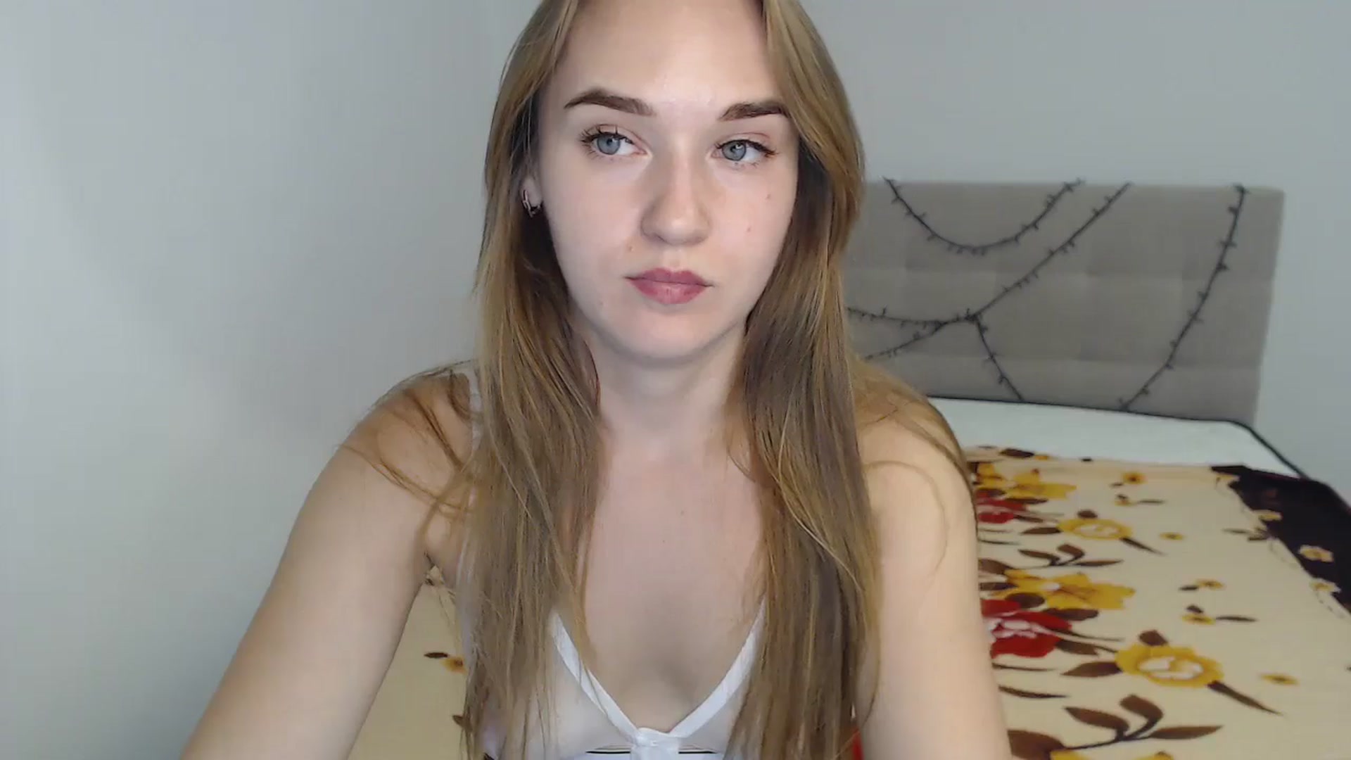 Gallery image thumbnail from samantamoons's myfreecams stream on, 08/20/2024, 19:46 image 5 of 20