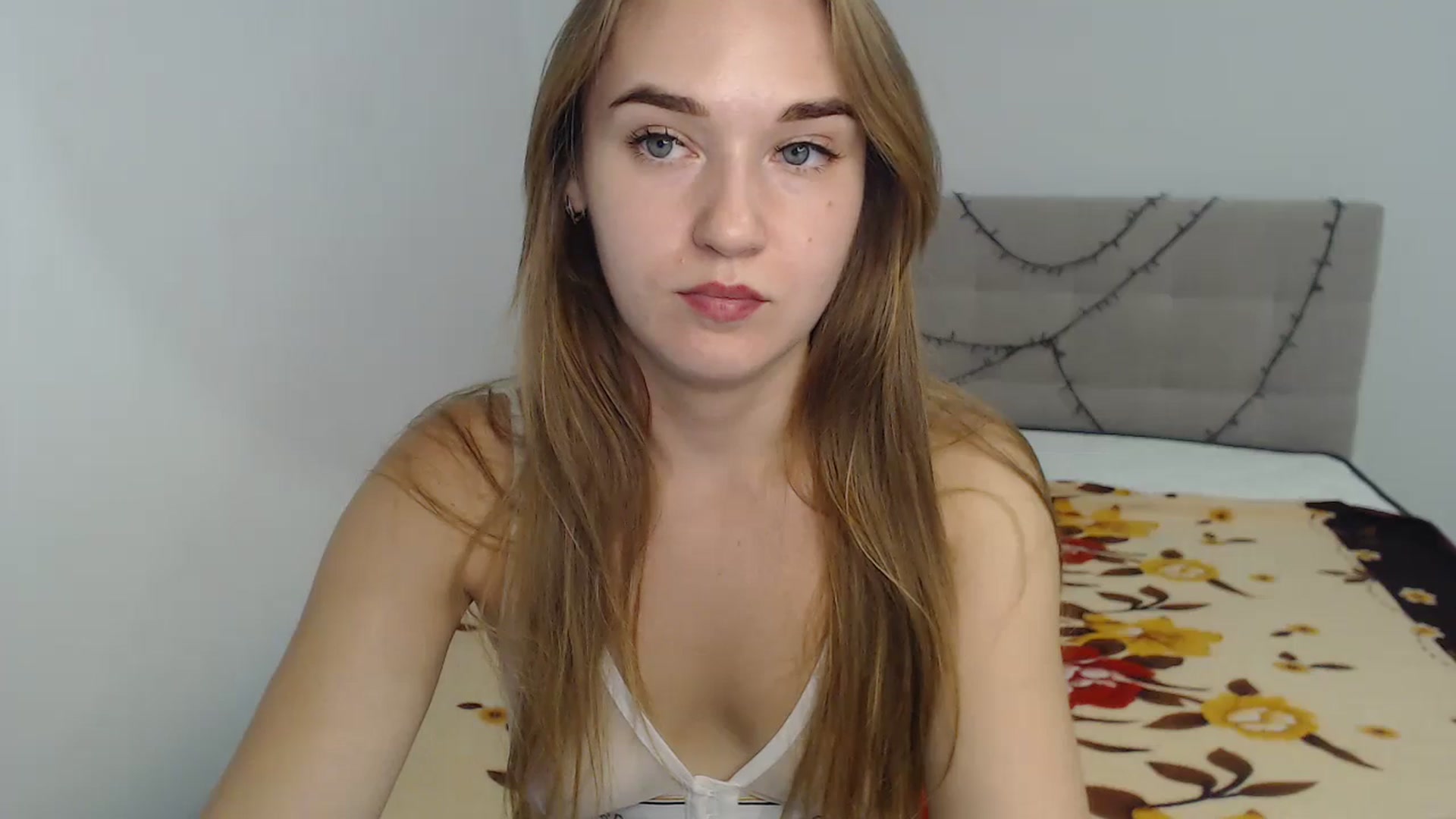 Gallery image thumbnail from samantamoons's myfreecams stream on, 08/20/2024, 19:46 image 4 of 20
