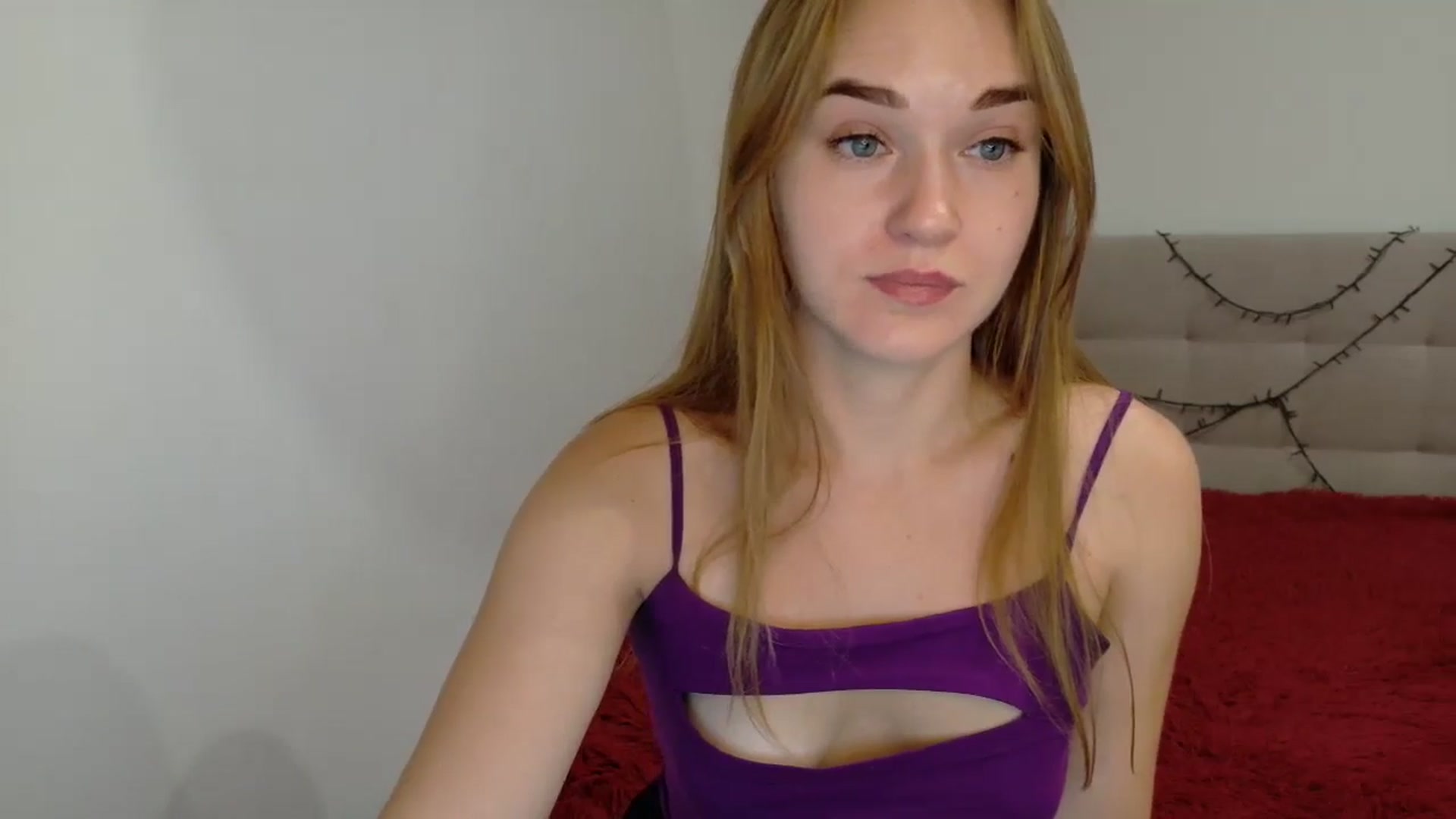 Gallery image thumbnail from samantamoons's myfreecams stream on, 08/22/2024, 21:12 image 10 of 20