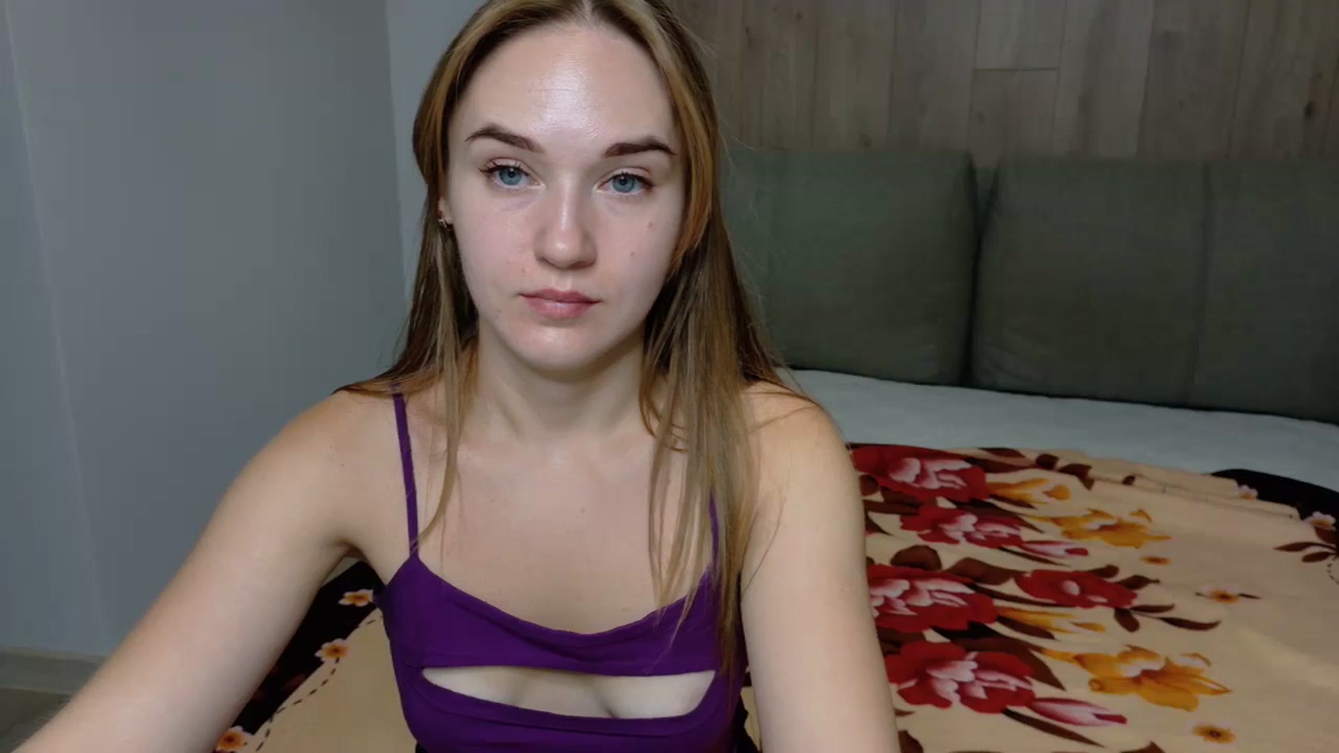 Gallery image thumbnail from samantamoons's myfreecams stream on, 08/23/2024, 21:27 image 6 of 20