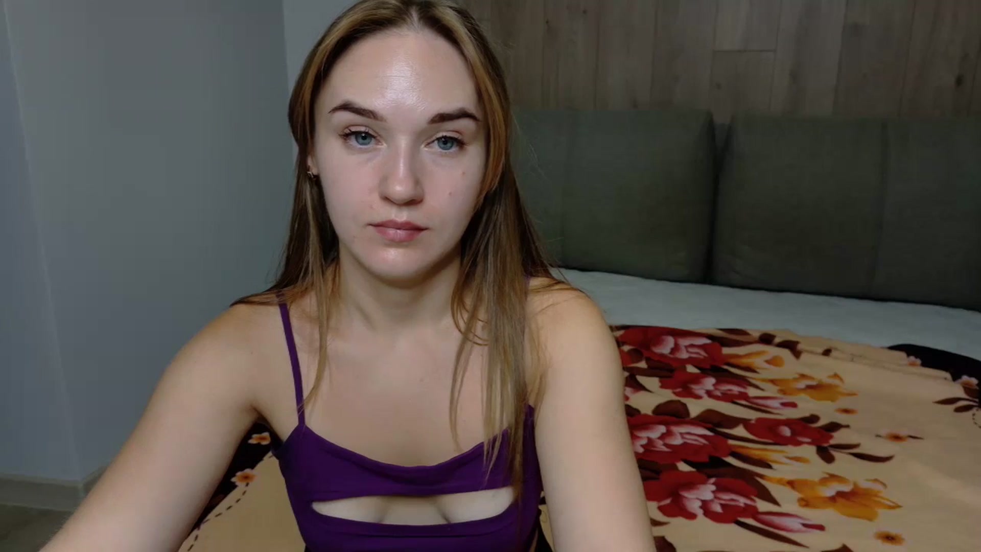 Gallery image thumbnail from samantamoons's myfreecams stream on, 08/23/2024, 21:27 image 14 of 20