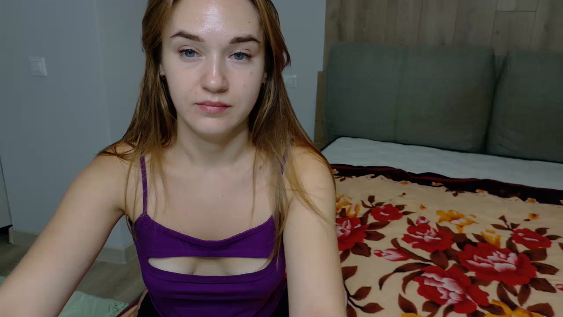 Gallery image thumbnail from samantamoons's myfreecams stream on, 08/29/2024, 23:30 image 8 of 20