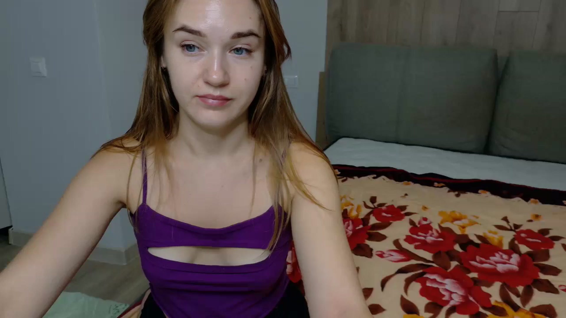 Gallery image thumbnail from samantamoons's myfreecams stream on, 08/29/2024, 23:30 image 5 of 20