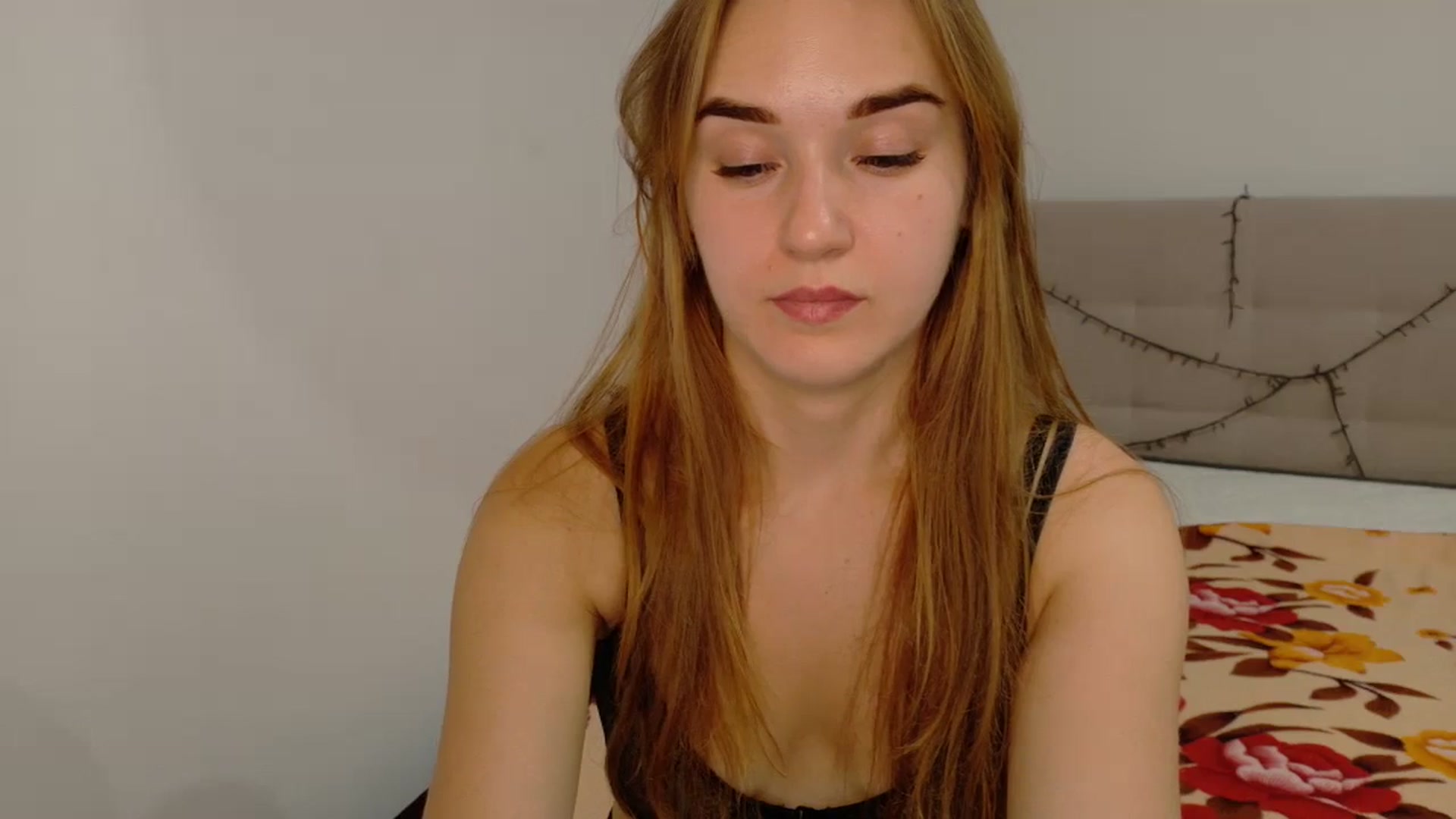 Gallery image thumbnail from samantamoons's myfreecams stream on, 09/04/2024, 19:47 image 19 of 20