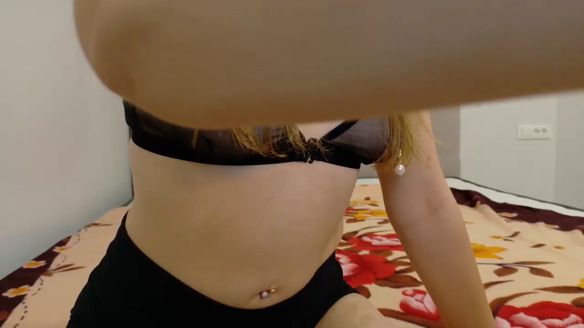 Gallery image thumbnail from samantamoons's myfreecams stream on, 09/04/2024, 19:47 image 8 of 20
