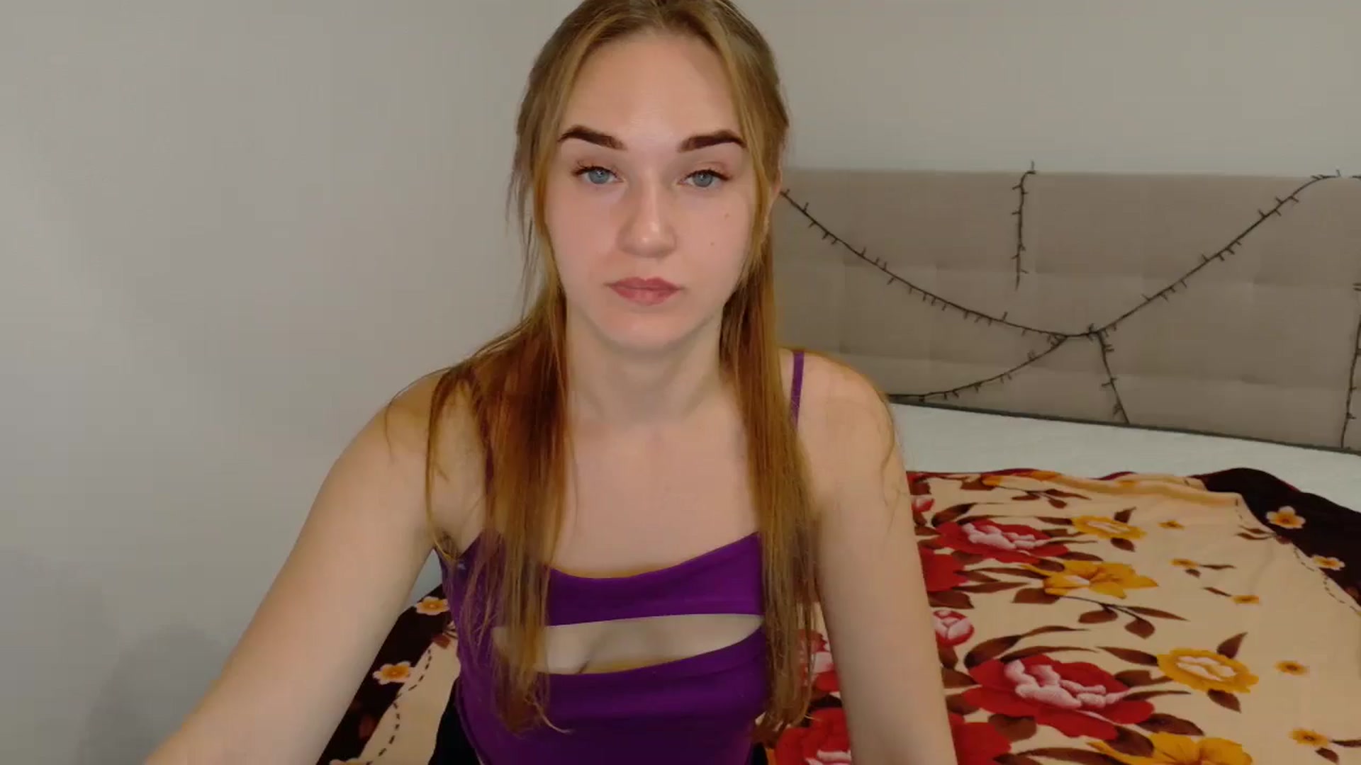 Gallery image thumbnail from samantamoons's myfreecams stream on, 09/04/2024, 21:00 image 5 of 20