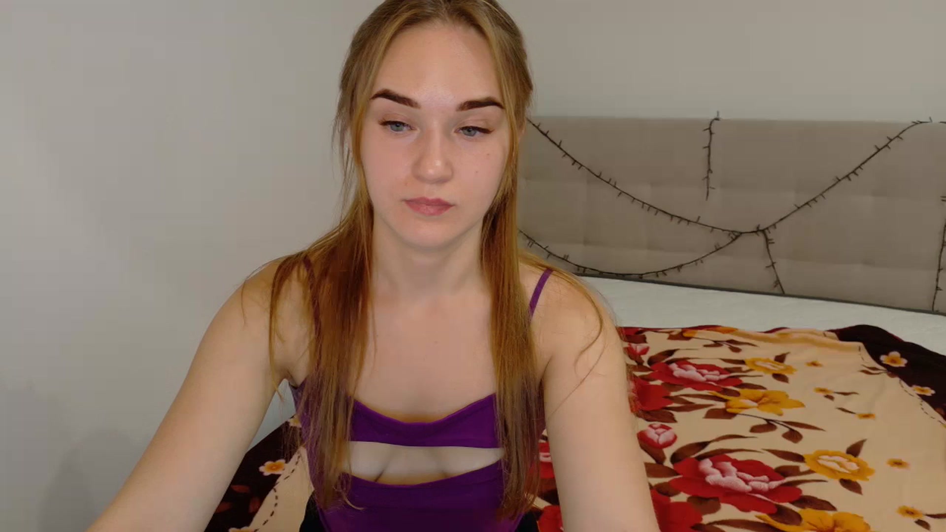 Gallery image thumbnail from samantamoons's myfreecams stream on, 09/04/2024, 21:00 image 2 of 20