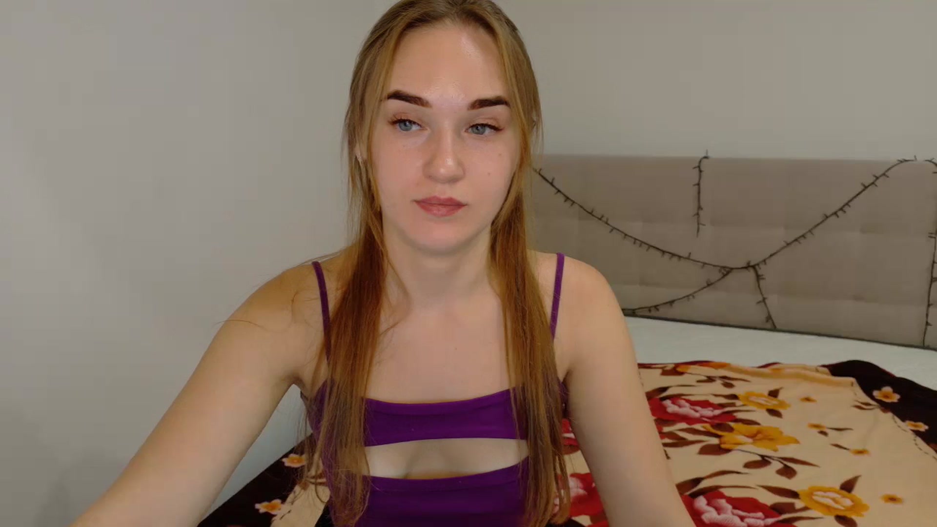Gallery image thumbnail from samantamoons's myfreecams stream on, 09/04/2024, 21:46 image 7 of 20