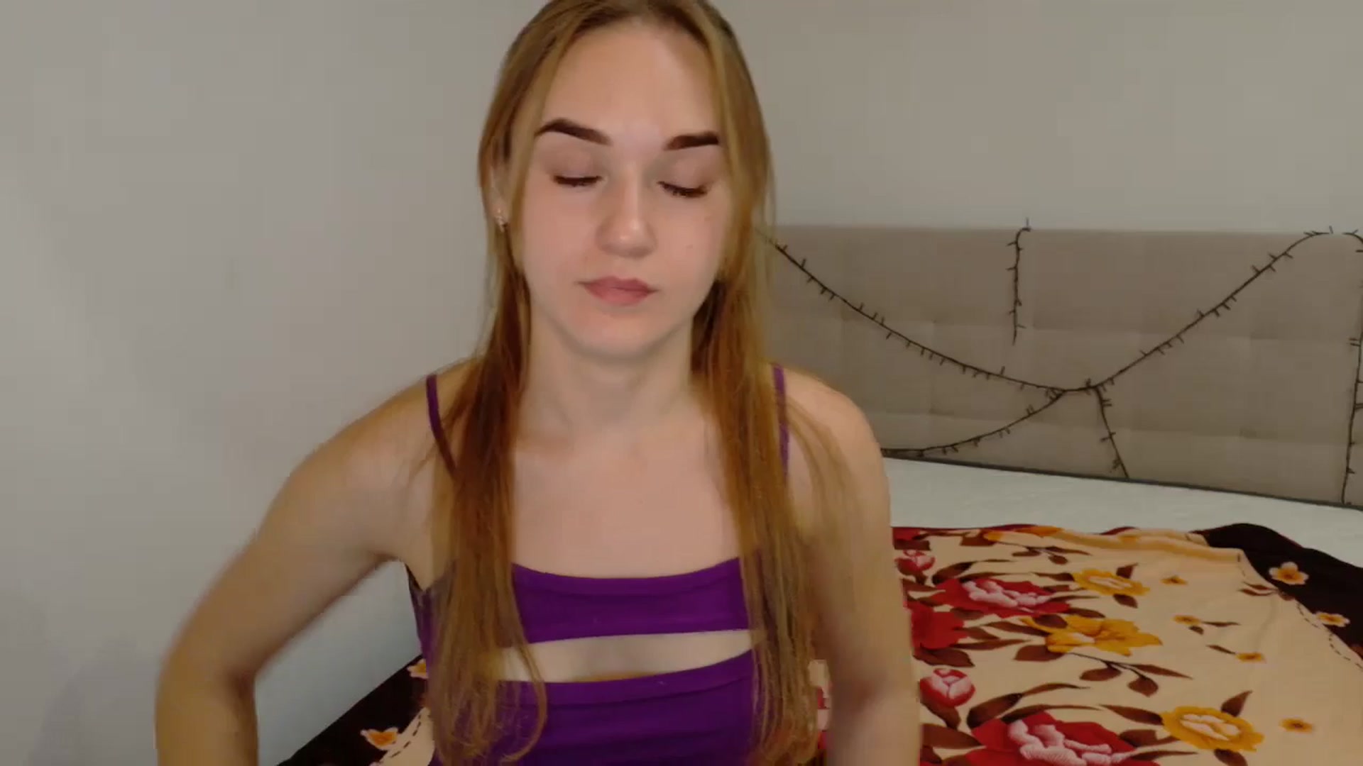Gallery image thumbnail from samantamoons's myfreecams stream on, 09/04/2024, 22:20 image 3 of 20