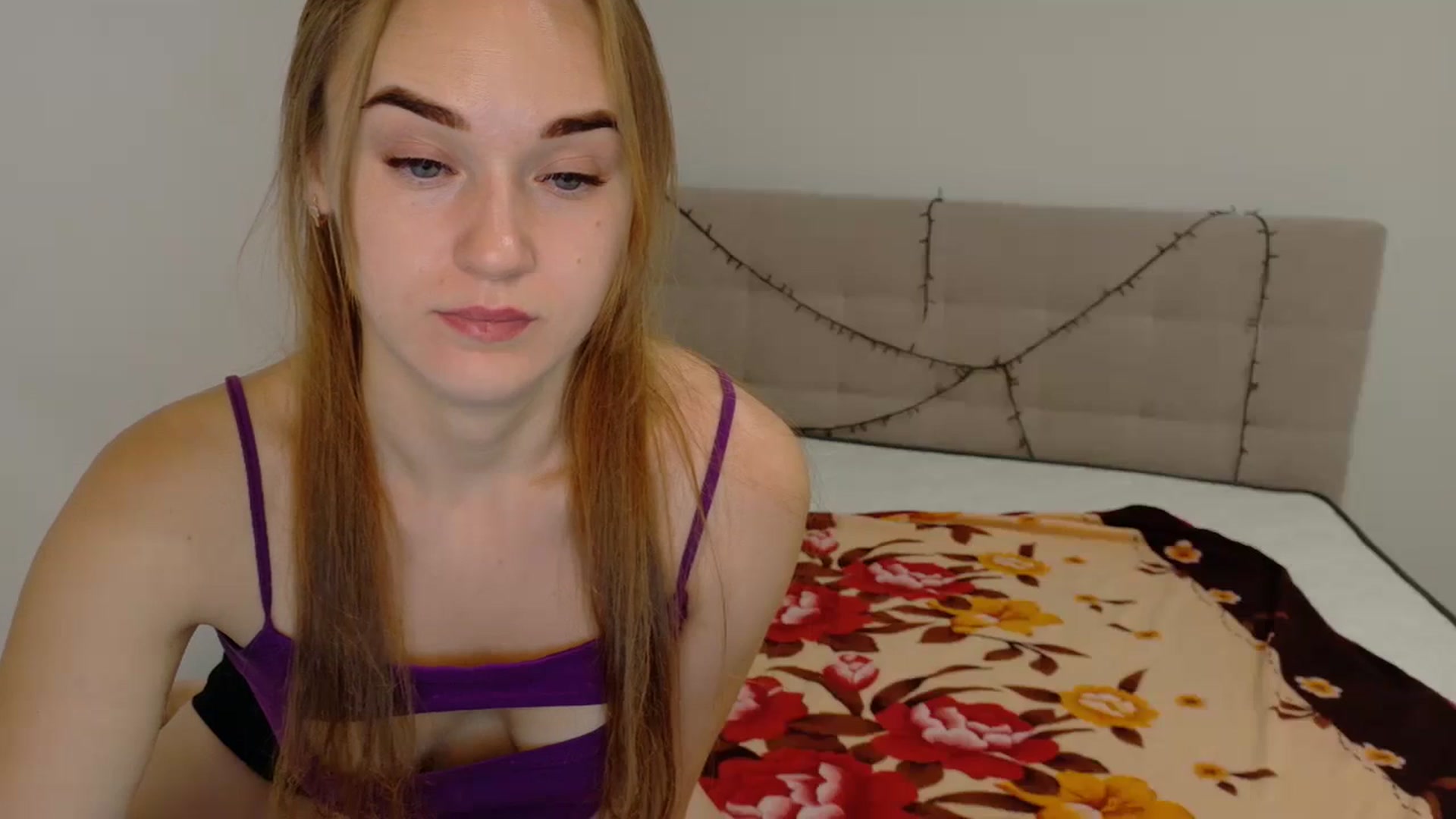 Gallery image thumbnail from samantamoons's myfreecams stream on, 09/04/2024, 23:36 image 12 of 20