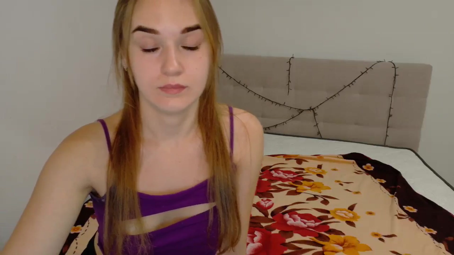 Gallery image thumbnail from samantamoons's myfreecams stream on, 09/04/2024, 23:36 image 7 of 20