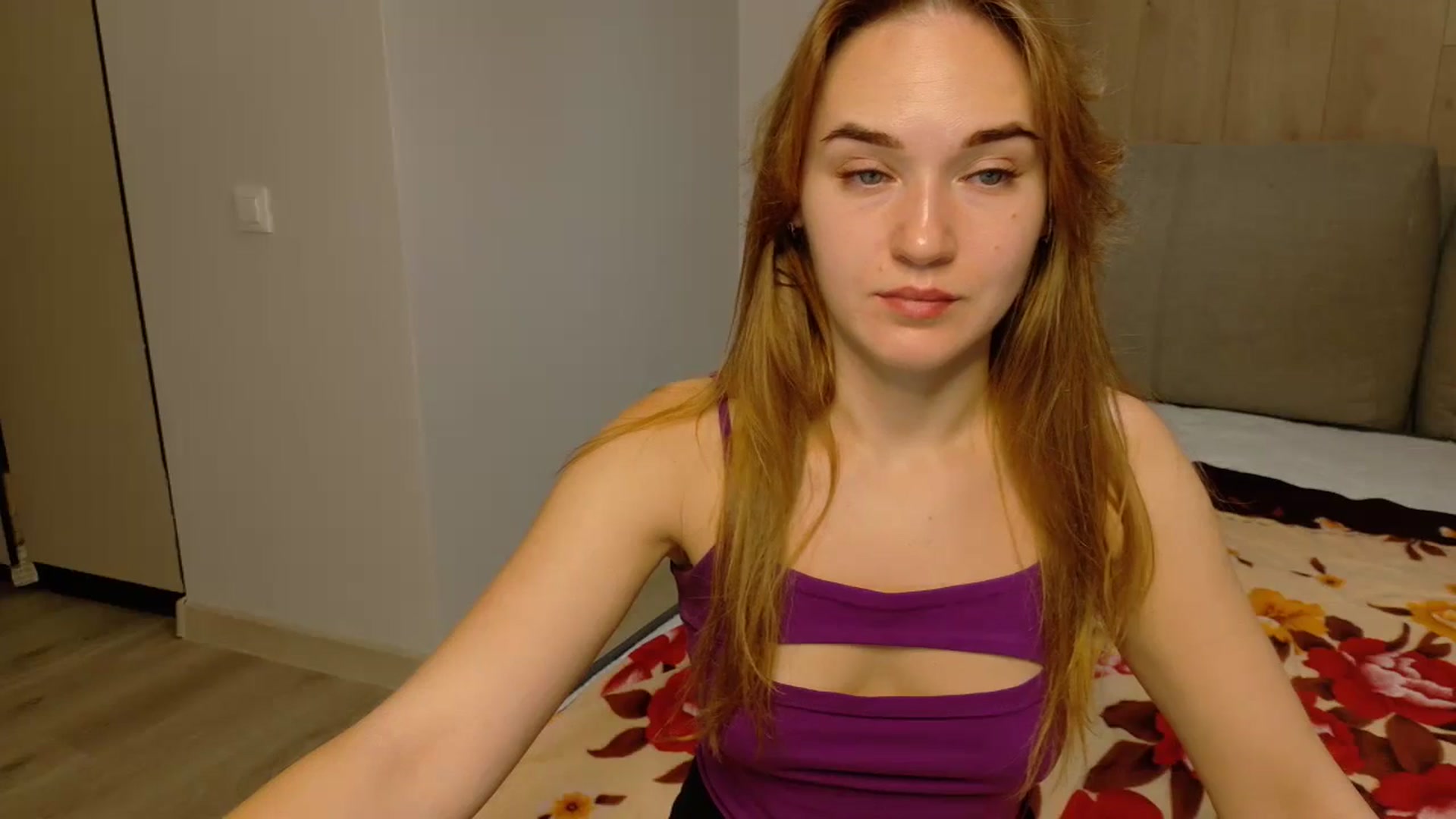 Gallery image thumbnail from samantamoons's myfreecams stream on, 09/08/2024, 21:20 image 5 of 20