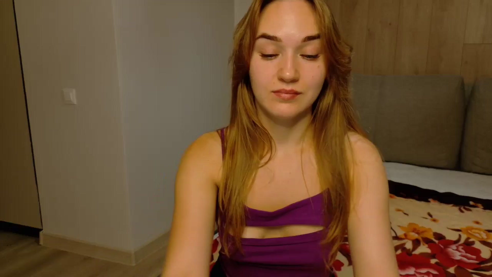 Gallery image thumbnail from samantamoons's myfreecams stream on, 09/08/2024, 21:58 image 5 of 20