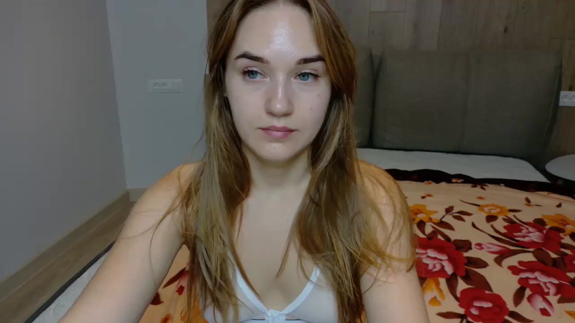 Gallery image thumbnail from samantamoons's myfreecams stream on, 09/10/2024, 23:02 image 10 of 20
