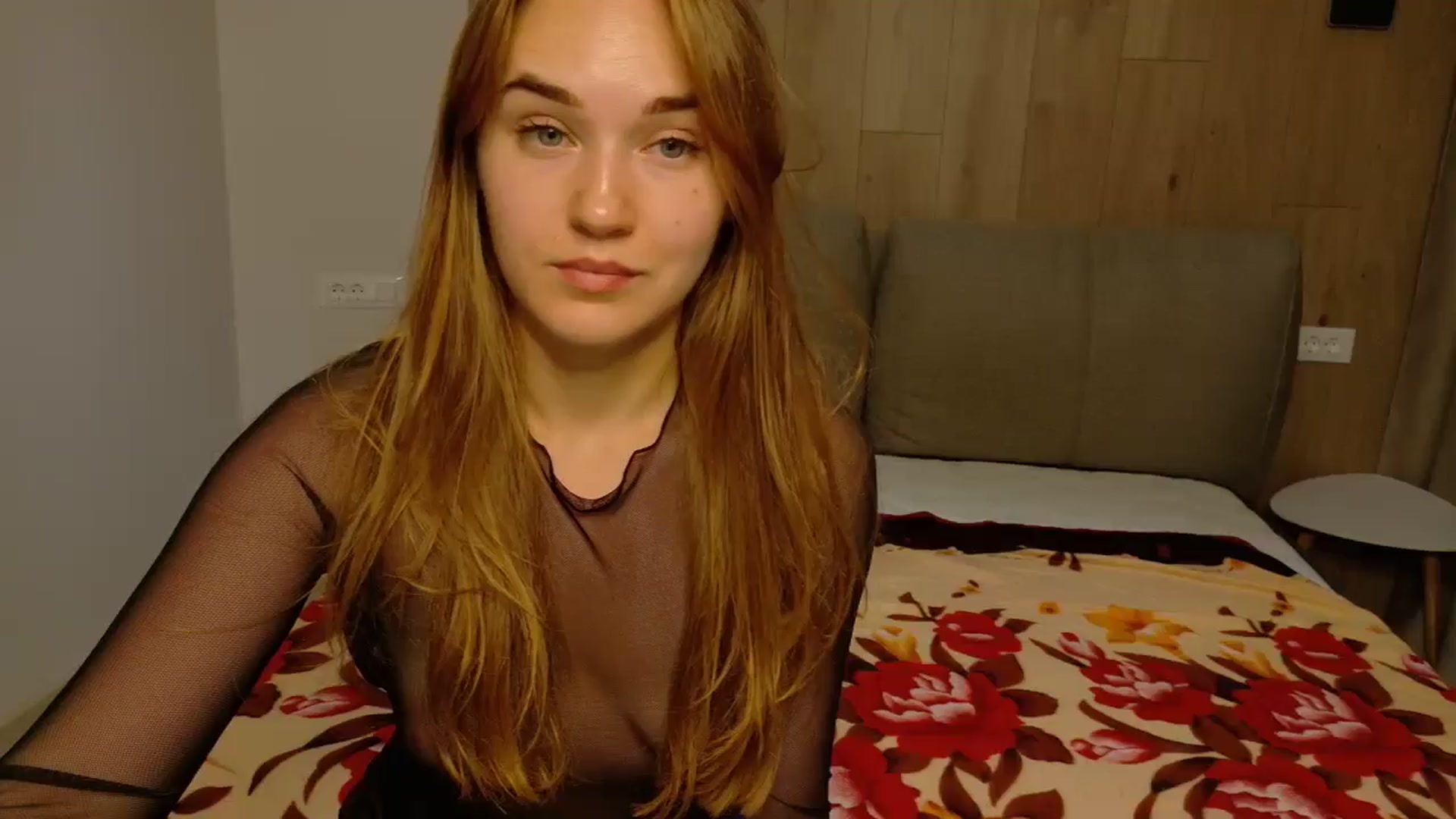 Gallery image thumbnail from samantamoons's myfreecams stream on, 09/17/2024, 06:10 image 1 of 20