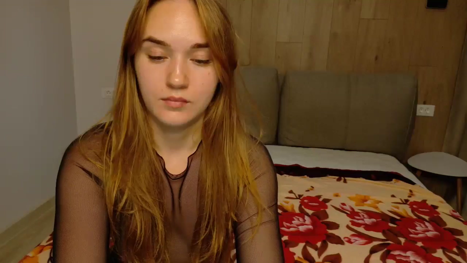 Gallery image thumbnail from samantamoons's myfreecams stream on, 09/17/2024, 06:10 image 3 of 20