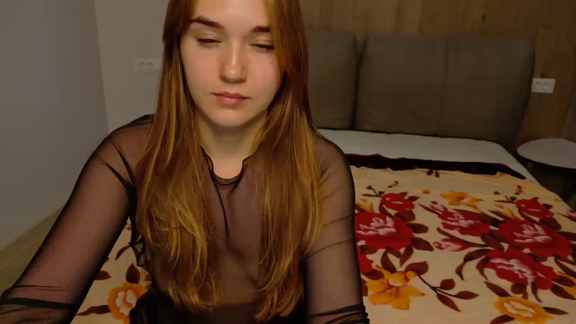 Gallery image thumbnail from samantamoons's myfreecams stream on, 09/17/2024, 06:10 image 7 of 20