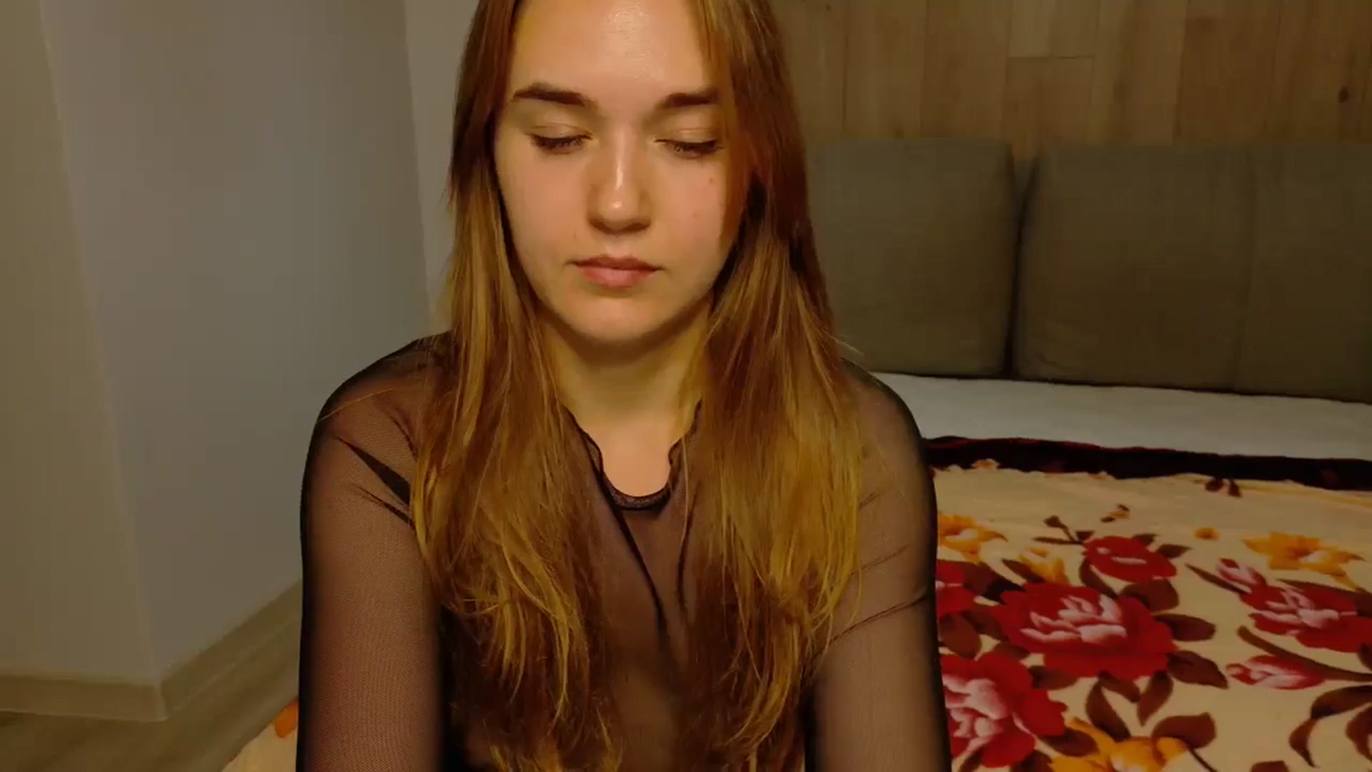 Gallery image thumbnail from samantamoons's myfreecams stream on, 09/17/2024, 06:10 image 13 of 20