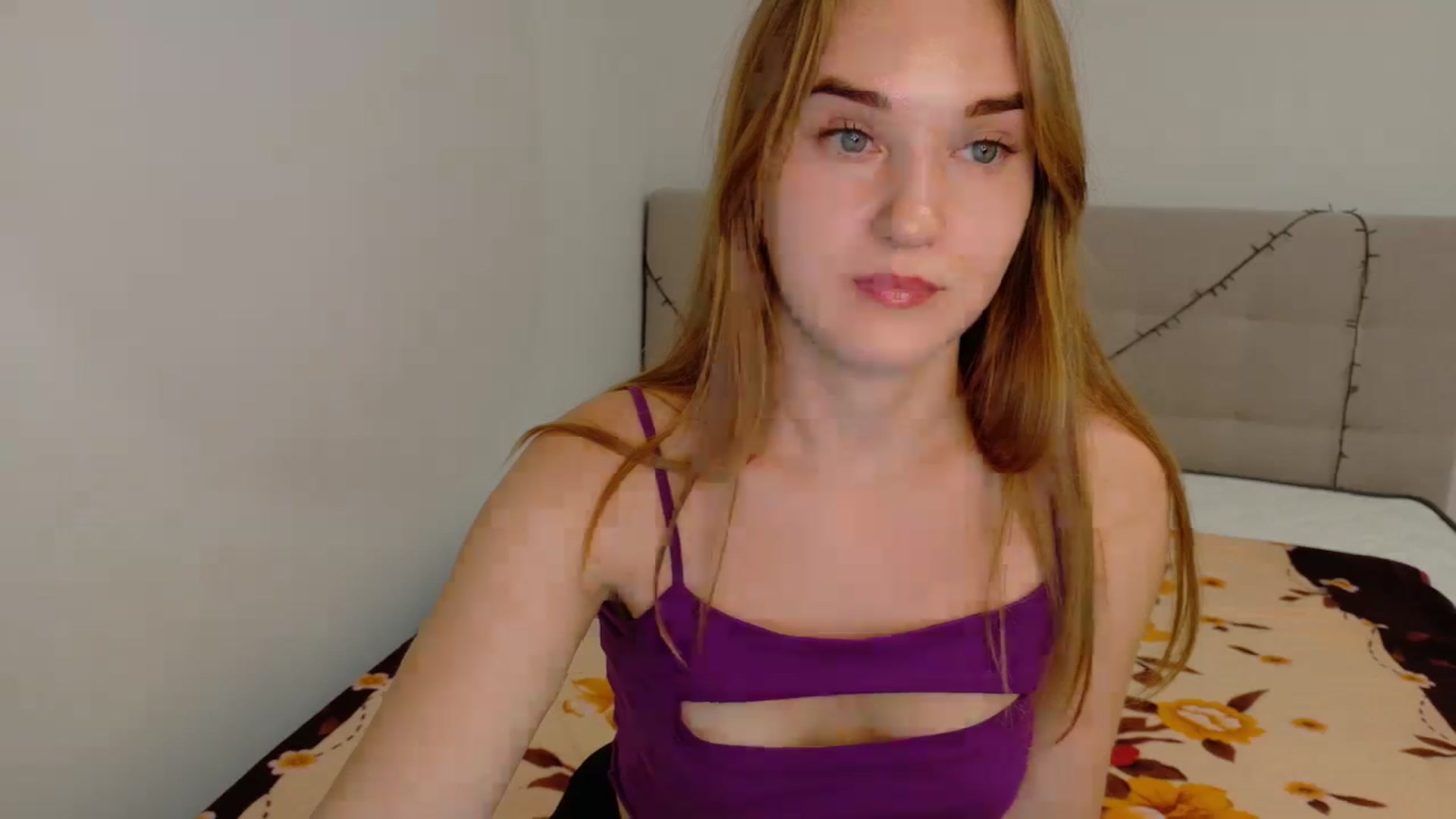 Gallery image thumbnail from samantamoons's myfreecams stream on, 09/18/2024, 21:06 image 4 of 20