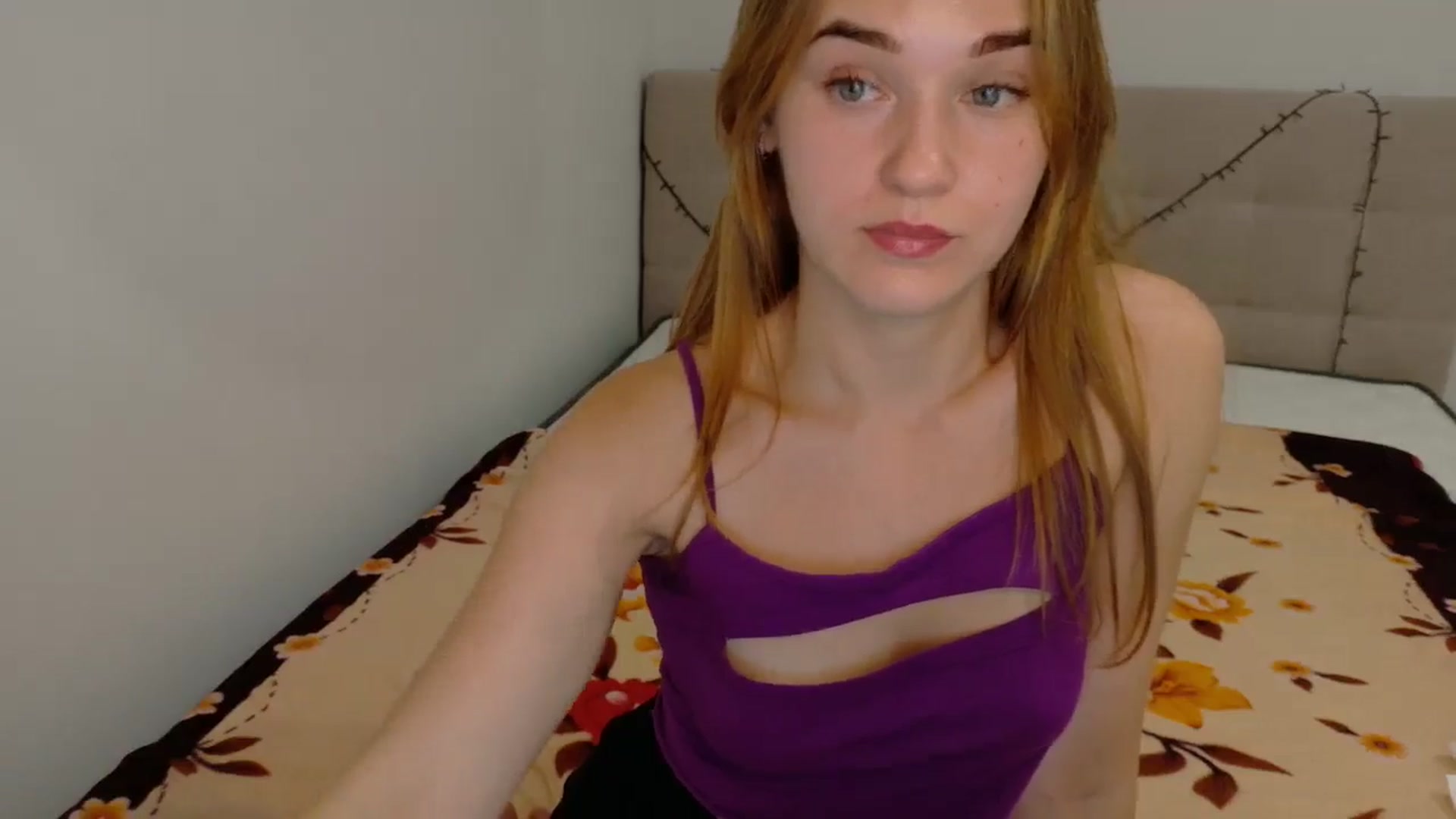 Gallery image thumbnail from samantamoons's myfreecams stream on, 09/18/2024, 21:06 image 16 of 20