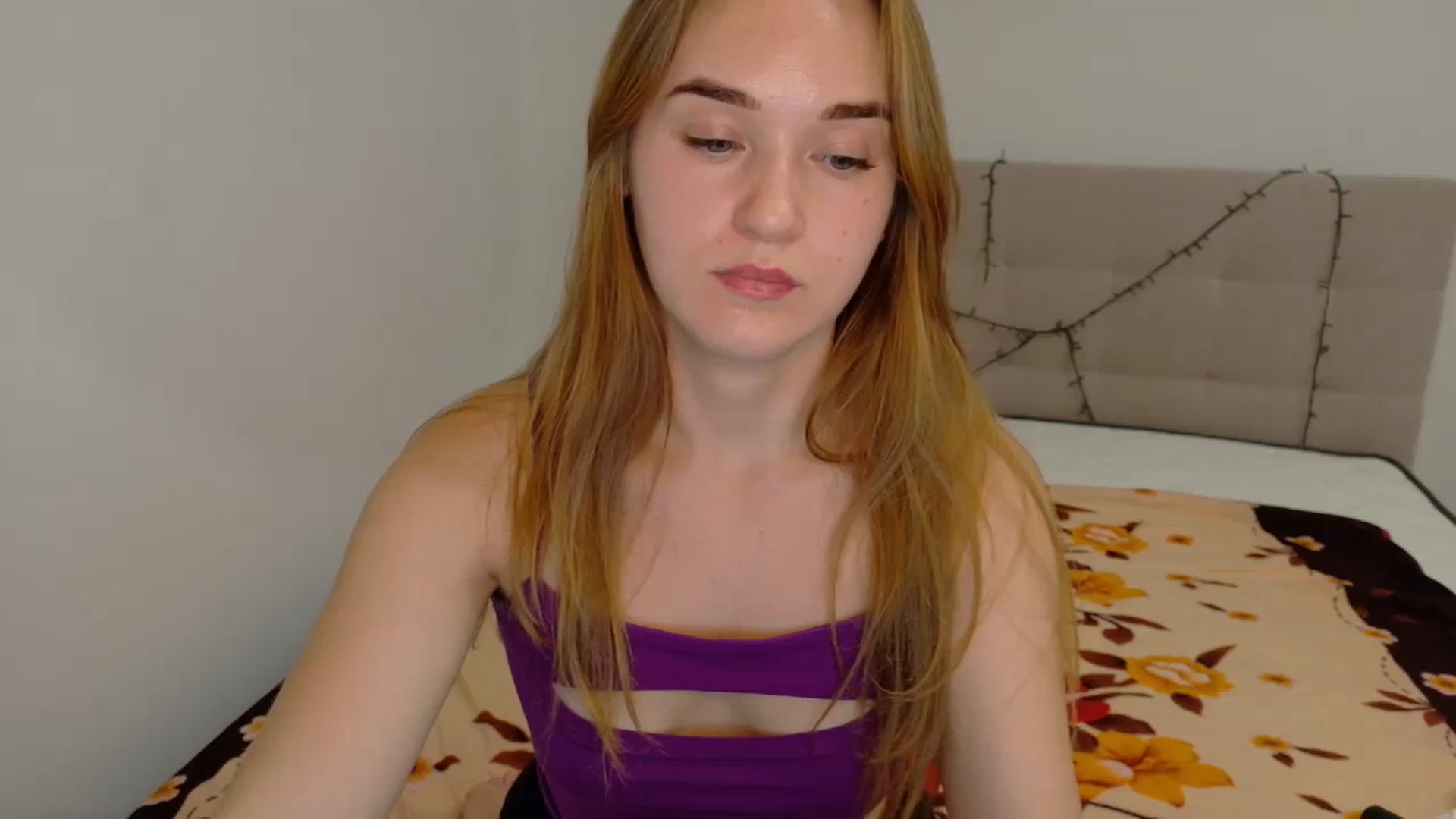 Gallery image thumbnail from samantamoons's myfreecams stream on, 09/18/2024, 22:04 image 16 of 20